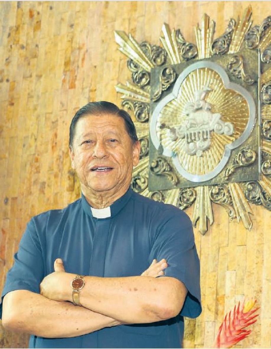 ‘El estudio es para servir’, dice el padre Moisés Rodríguez 1
