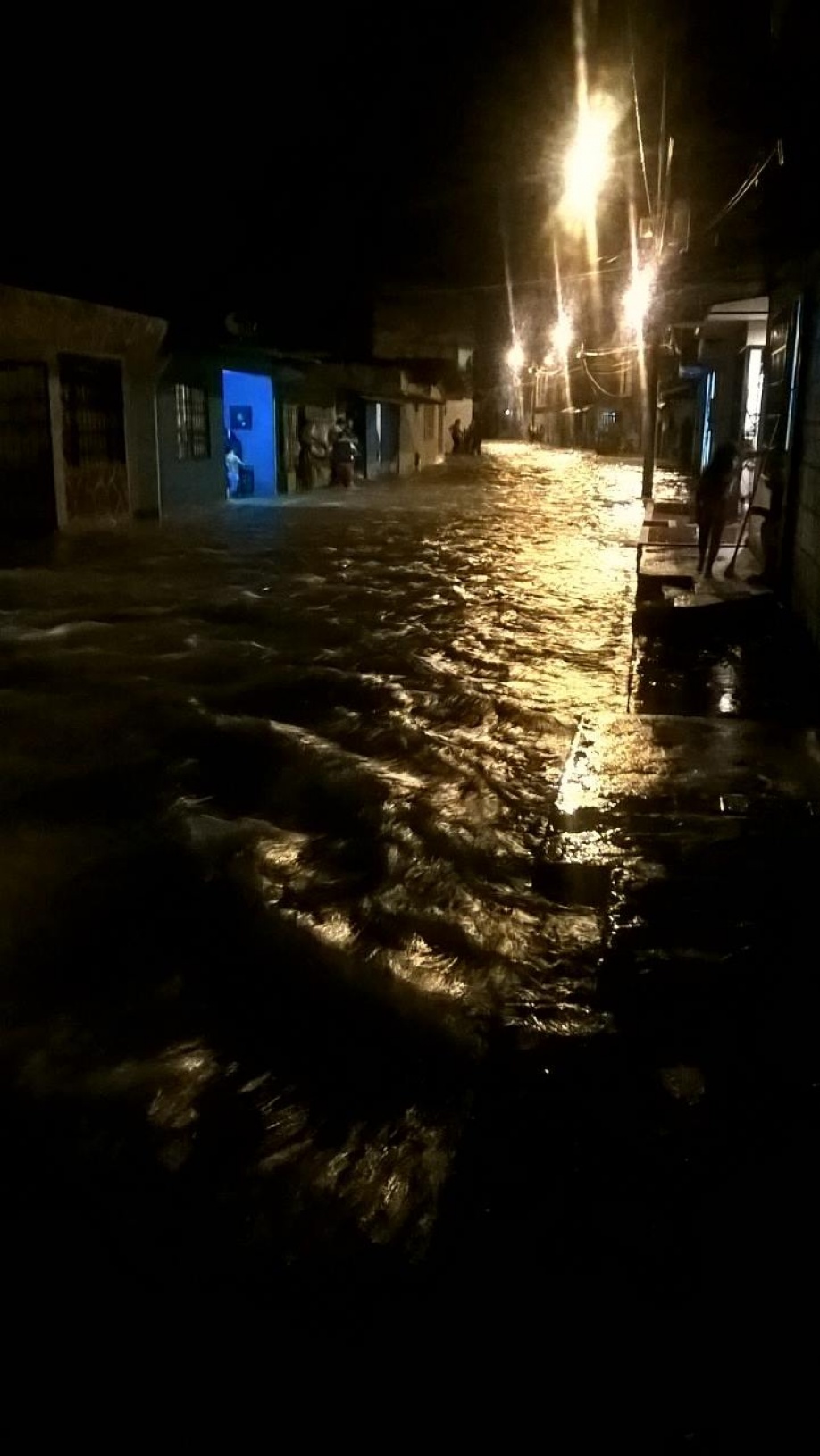 Seis mil afectados dejó torrencial aguacero en Villavicencio 1