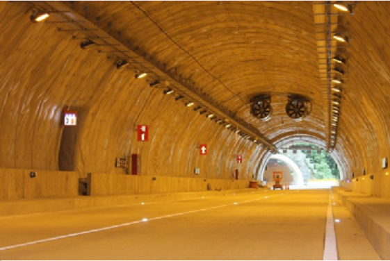 Cierres programados en los túneles de la vía al Llano 1