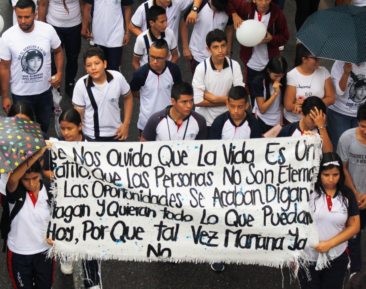 Comunidad educativa de Villavicencio marchó por el derecho a la vida 1