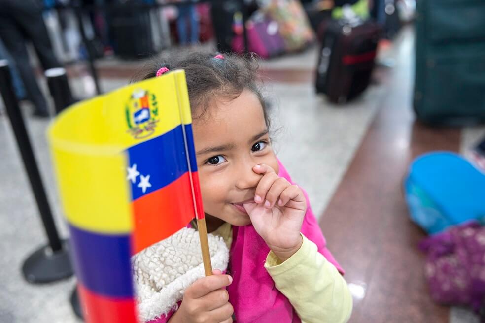 Duque firma resolución que otorga nacionalidad a niños venezolanos nacidos en Colombia 1
