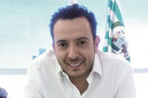 A pesar de la suspensión para ejercer el derecho, Víctor Bravo continuará como secretario de Gobierno 3 A pesar de la suspensión para ejercer el derecho, Víctor Bravo continuará como secretario de Gobierno 3