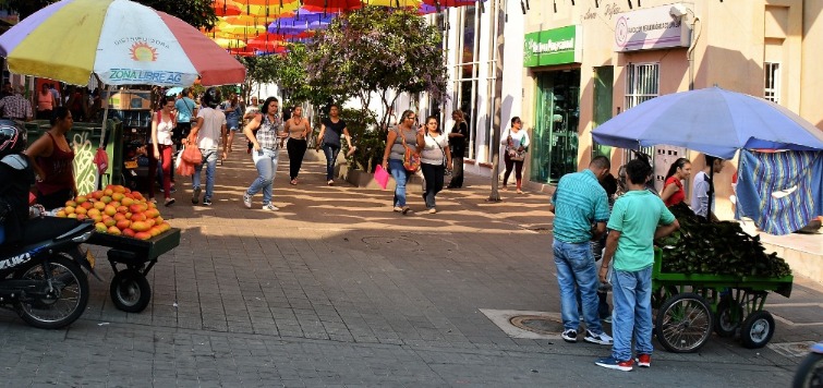 Municipio suspendió cobro por espacio público a vendedores informales 1