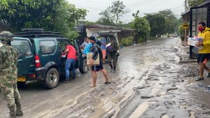 Ejército Nacional brindó apoyo humanitario a comunidad afectada por desbordamiento del río Guamal. 2