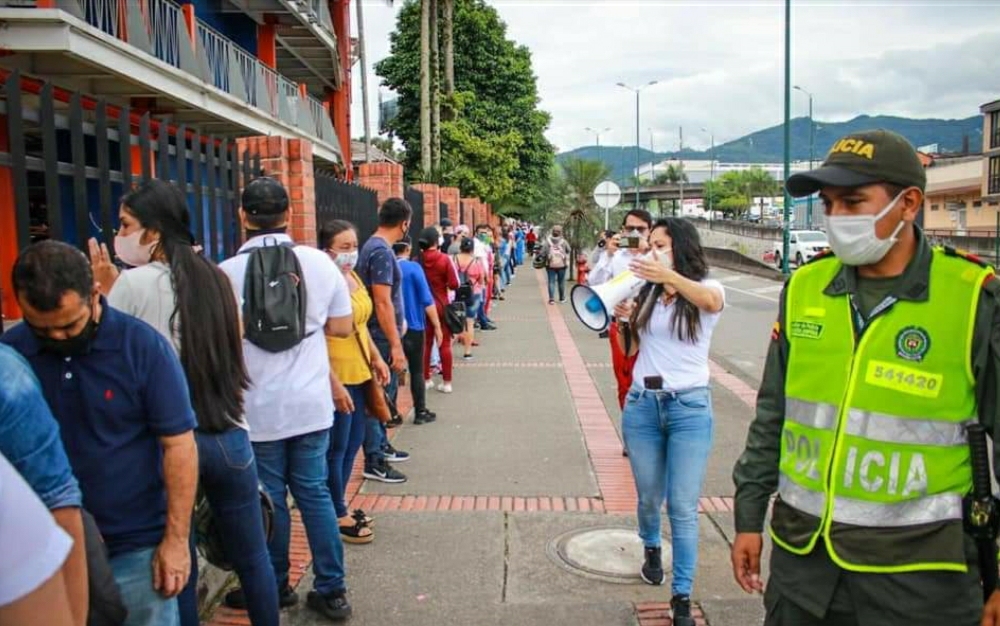 Cierran temporalmente Alkosto Villavicencio por falta de controles en aglomeración de personas 1