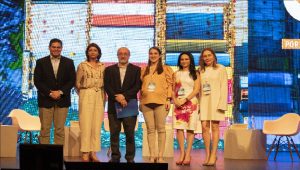 Vía conectará el Pacífico con el Meta y la Orinoquia 2 Vía conectará el Pacífico con el Meta y la Orinoquia 2