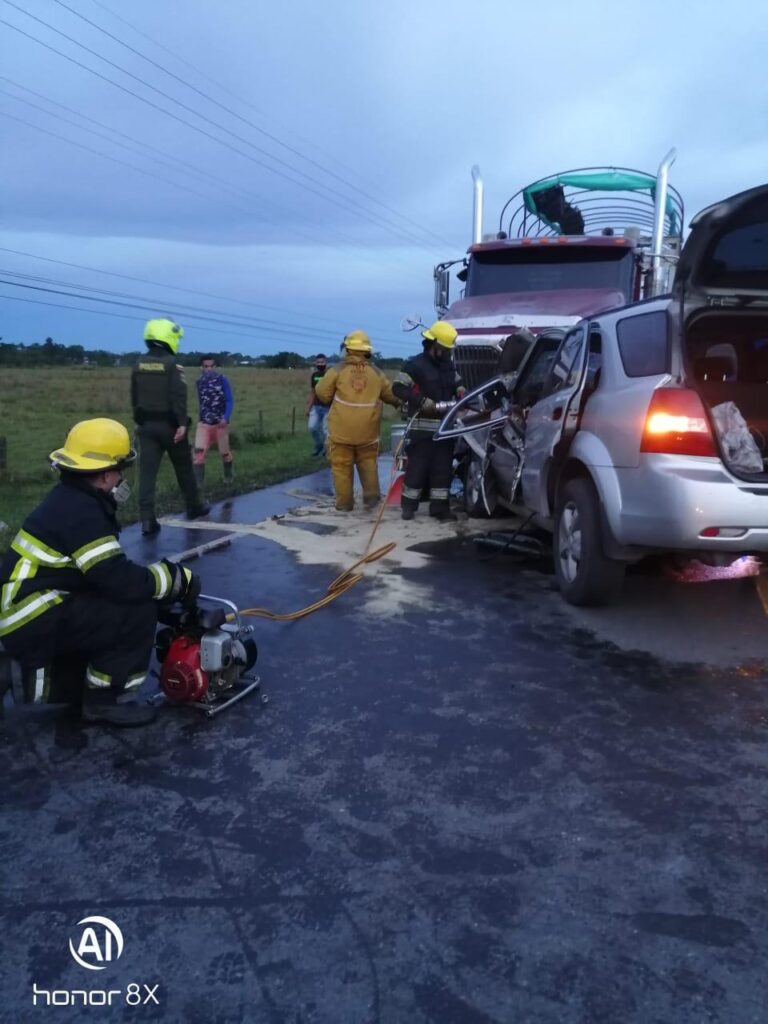 Trágico accidente de tránsito en la vía a Puerto López 2