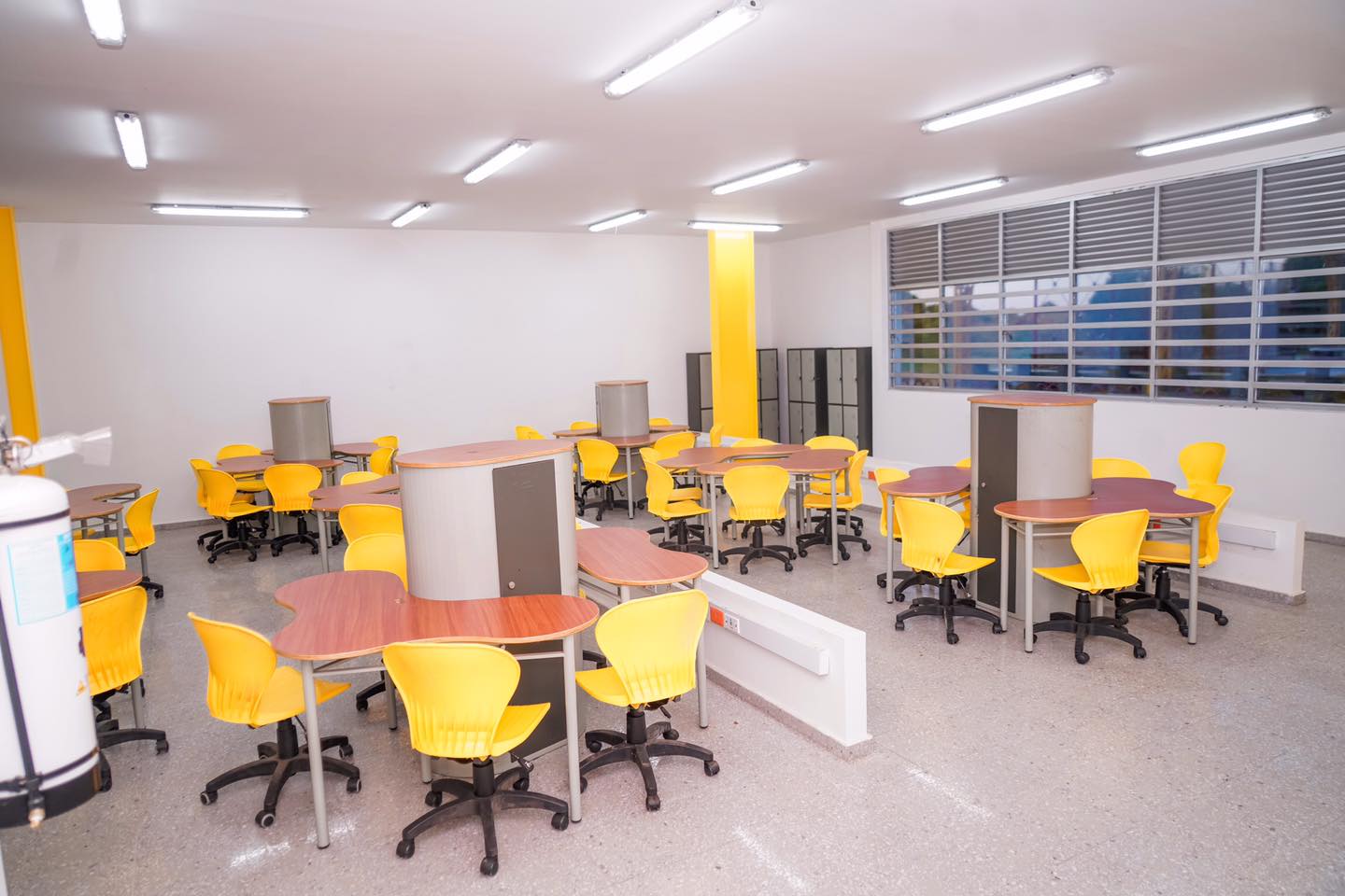 Colegios de Puerto Gaitán reciben mobiliario y dotación 1