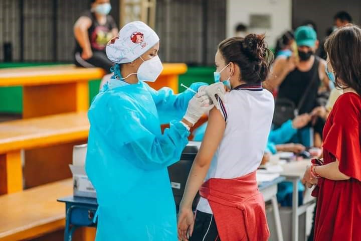 Vacunación anticovid regresa a colegios oficiales de Villavicencio 1