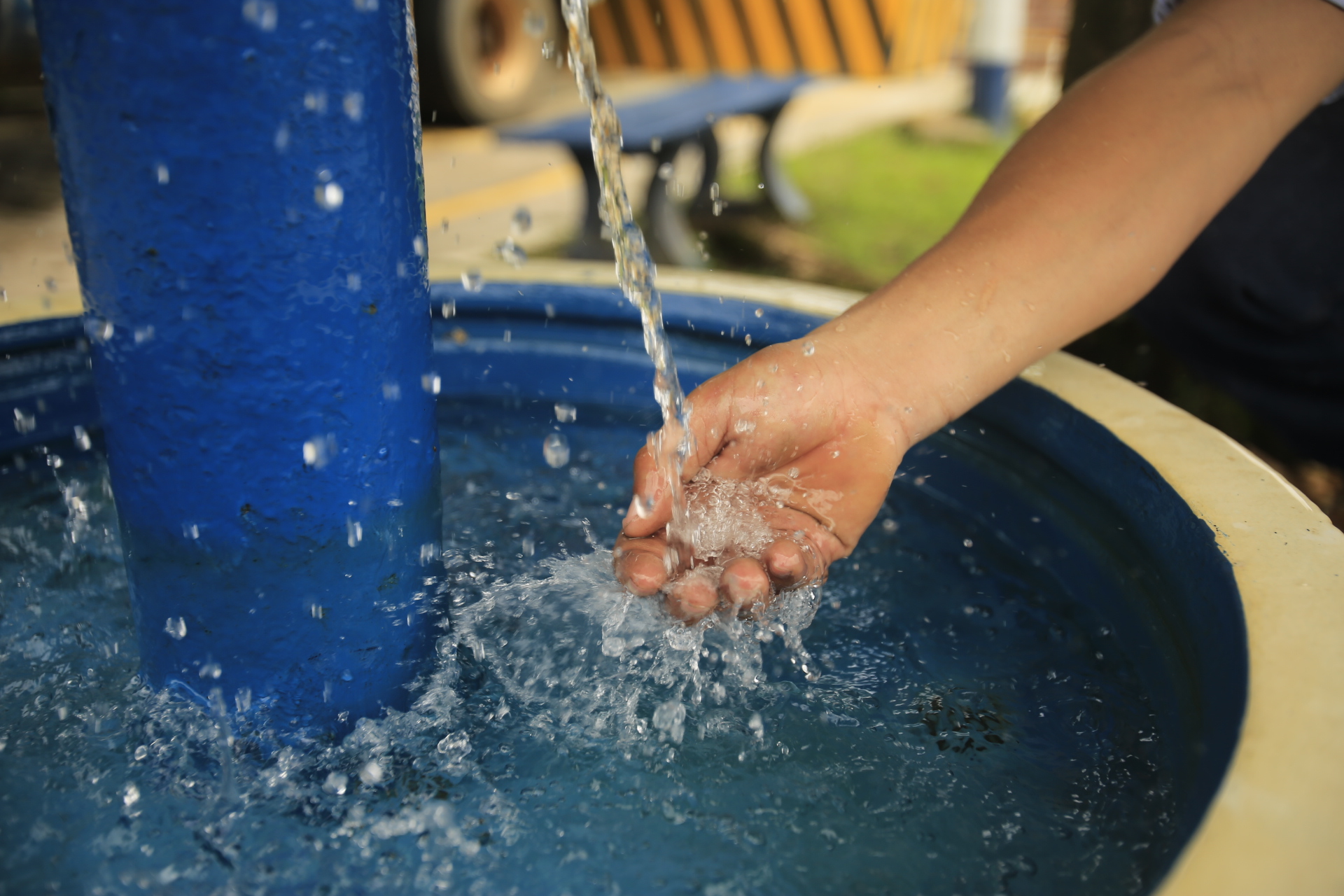 EAAV anunció que el servicio de agua se ha restablecido en un 80% 1