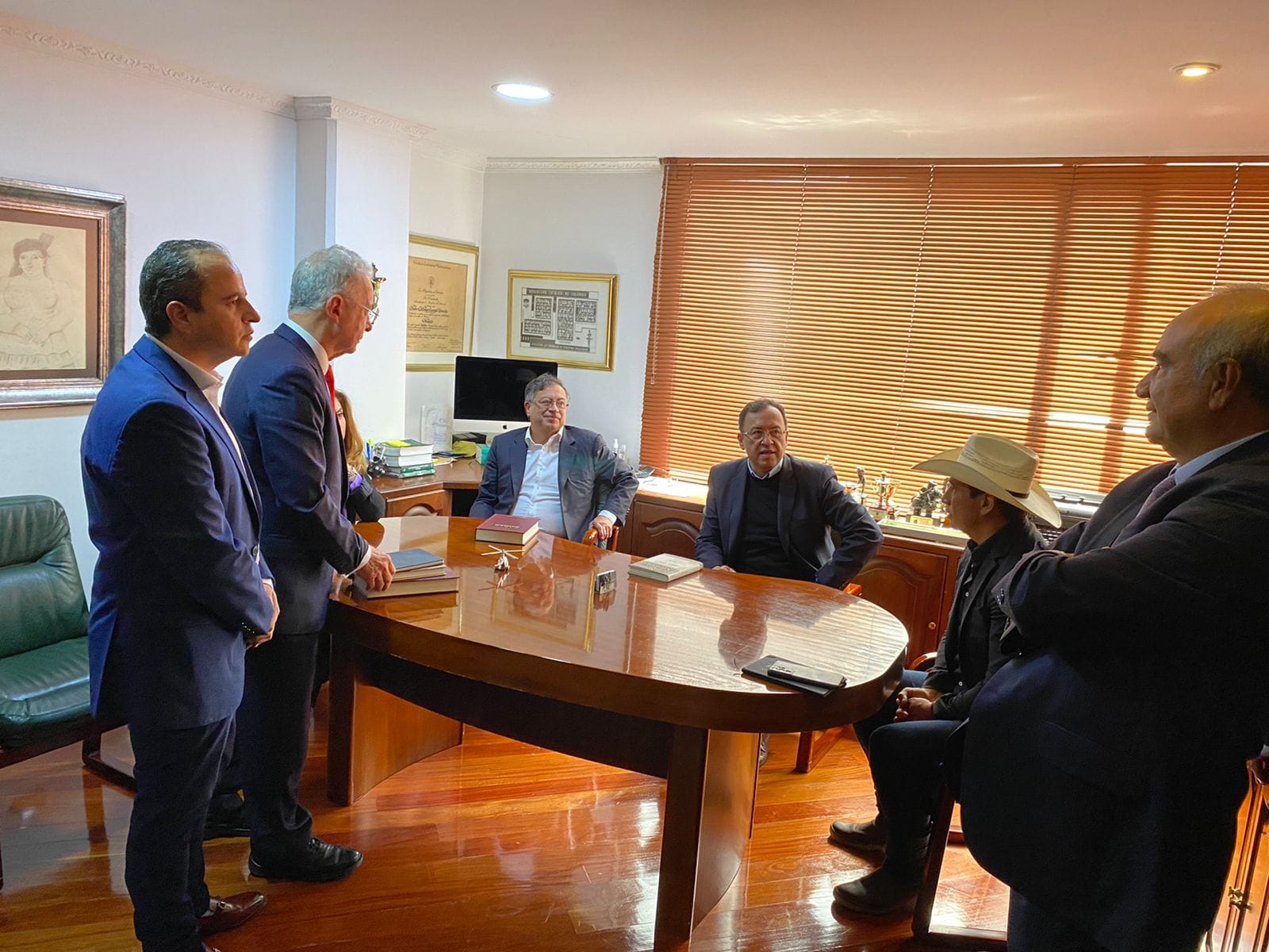 Testigo llanero cuenta detalles de cómo fue la reunión Uribe-Petro 1
