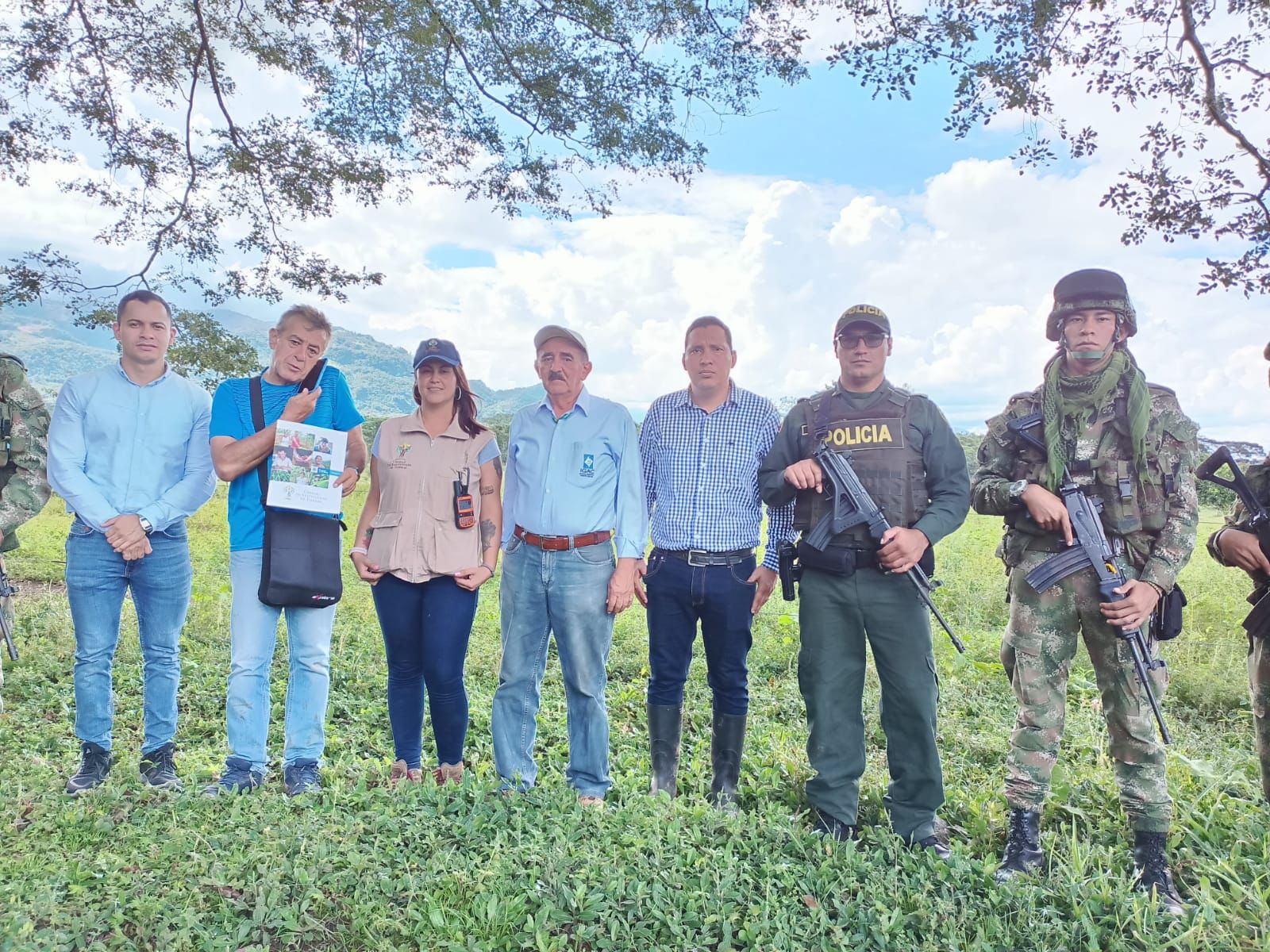 Víctimas del paramilitarismo regresaron a sus tierras en El Dorado 1