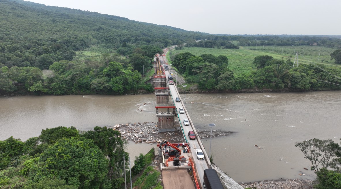 Restricciones vehiculares entre Cumaral y Paratebueno por izaje de vigas en el puente Humea 1