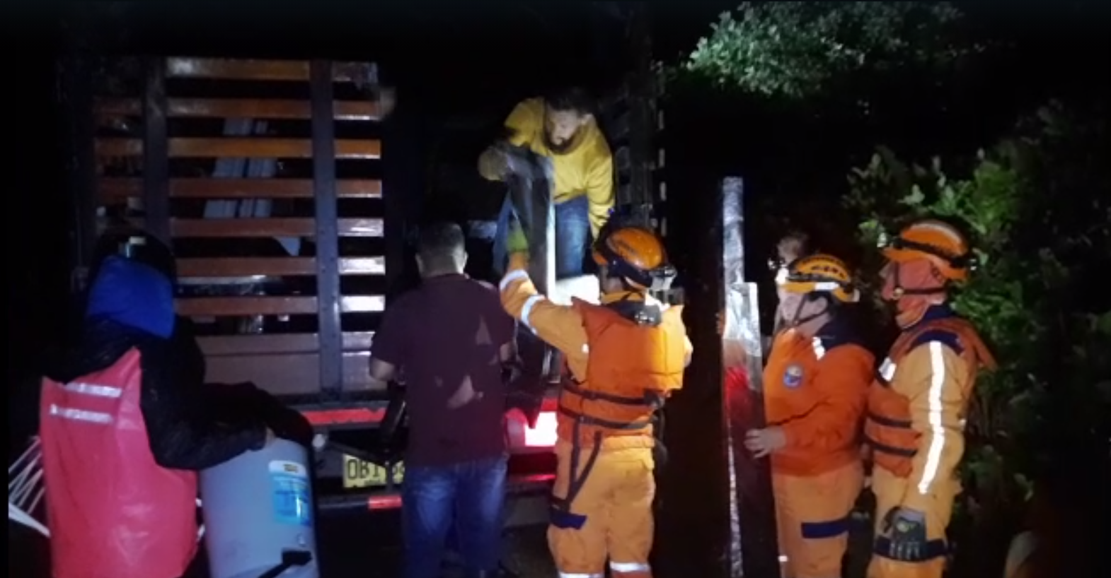 32 familias resultaron afectadas tras desbordamiento del río Guatiquía 1