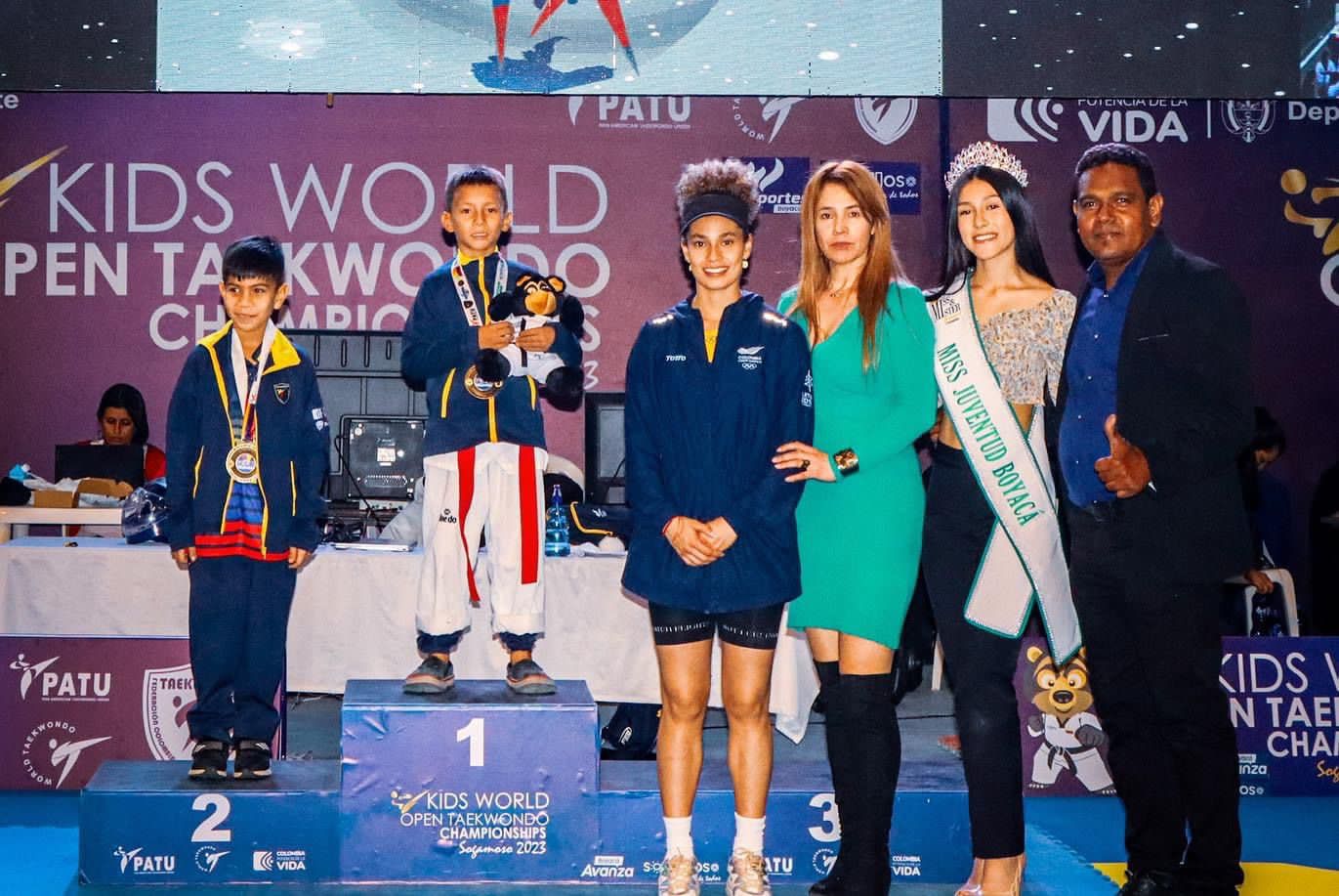 Jóvenes deportistas villavicenses ganan doble título mundial de taekwondo 1 Jóvenes deportistas villavicenses ganan doble título mundial de taekwondo 1