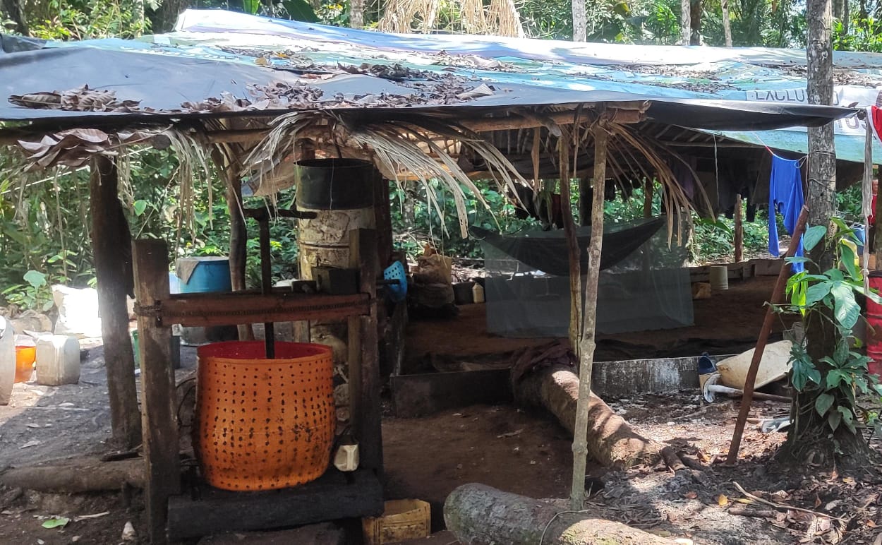 Ejército ubicó tres laboratorios de coca en Mapiripán 1