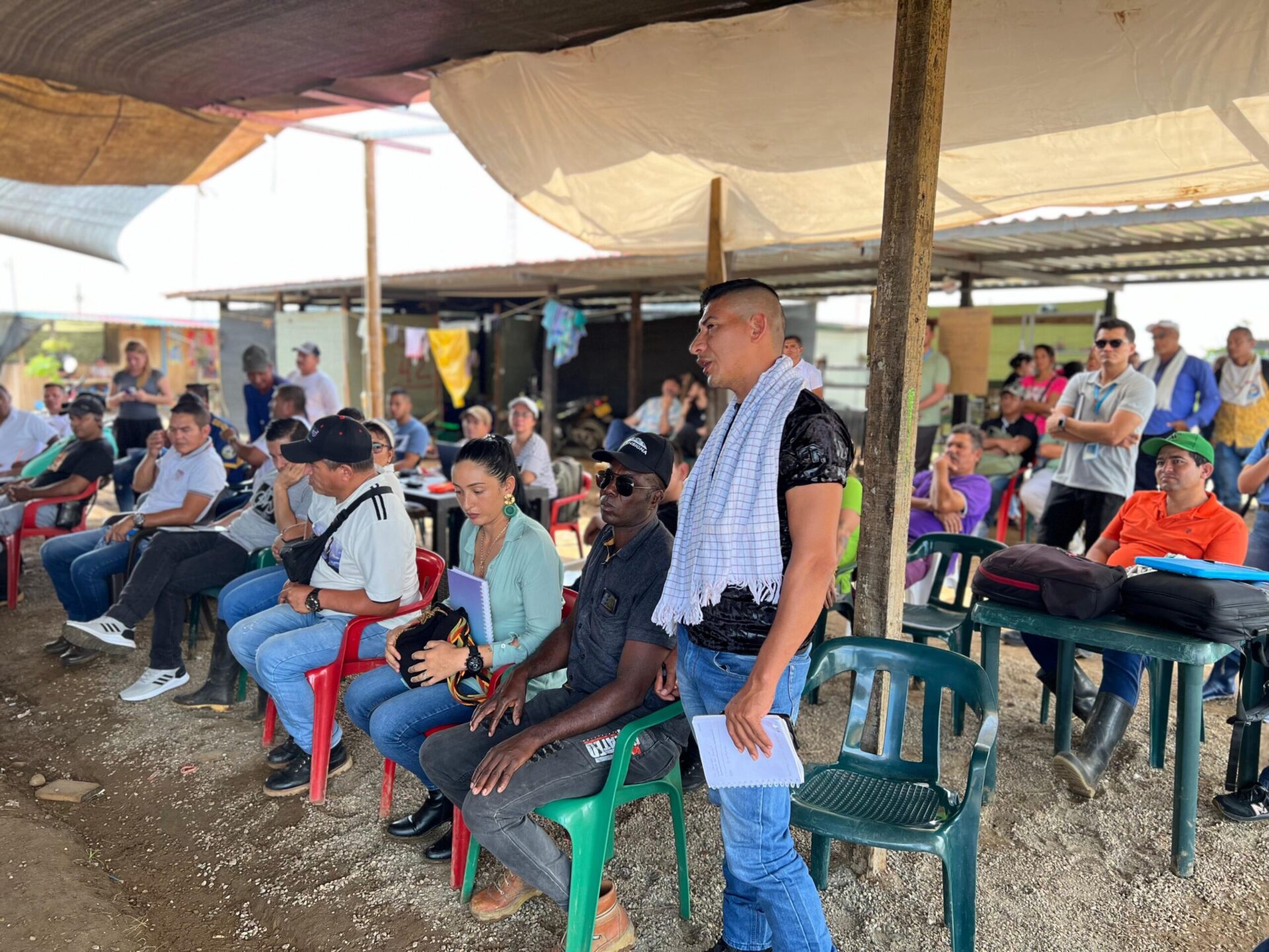 Firmantes de paz se reunieron con entidades del Gobierno en San Juan de Arama 1 Firmantes de paz se reunieron con entidades del Gobierno en San Juan de Arama 1