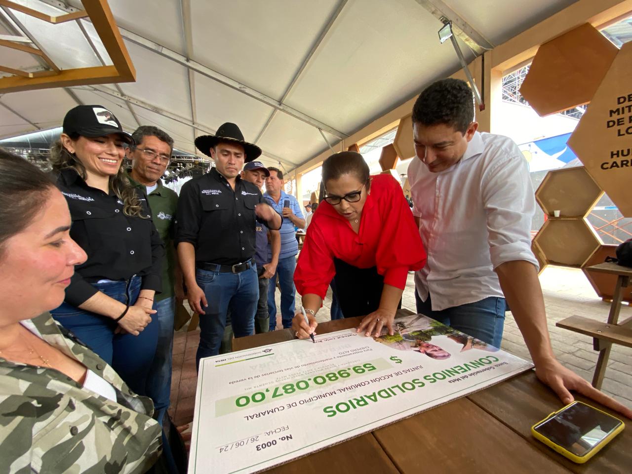 Convenios solidarios continúan en el Meta 1 Convenios solidarios continúan en el Meta 1