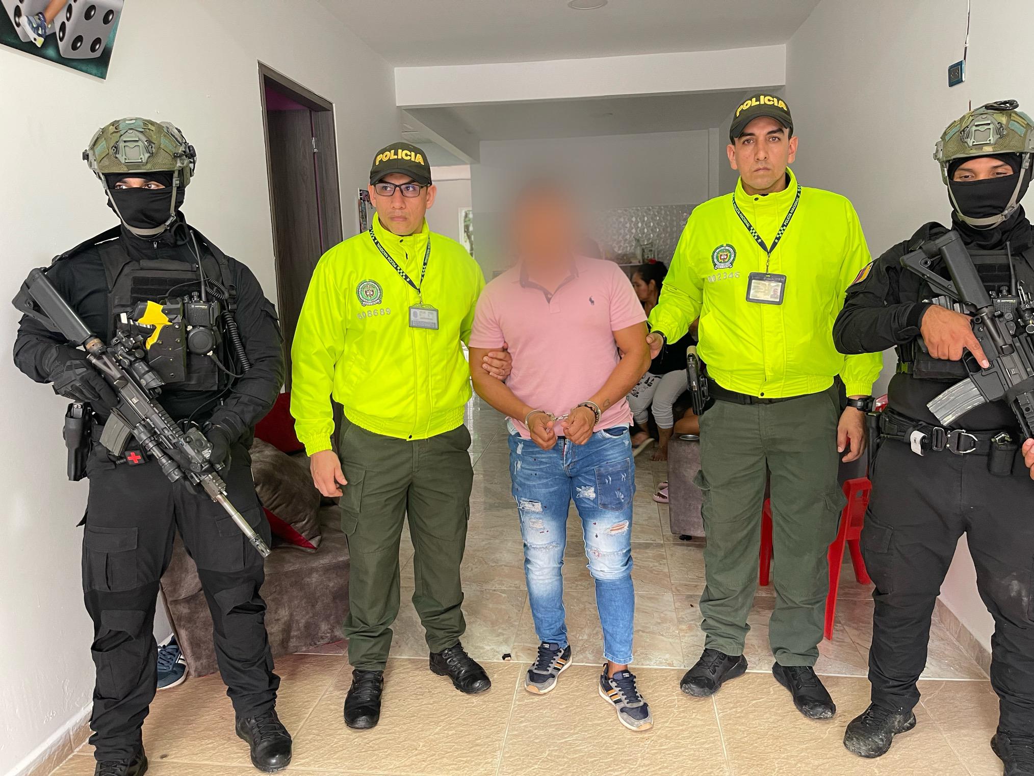 Capturan a alias 'Cholo', cabecilla al servicio de 'Iván Mordisco' 1 Capturan a alias 'Cholo', cabecilla al servicio de 'Iván Mordisco' 1