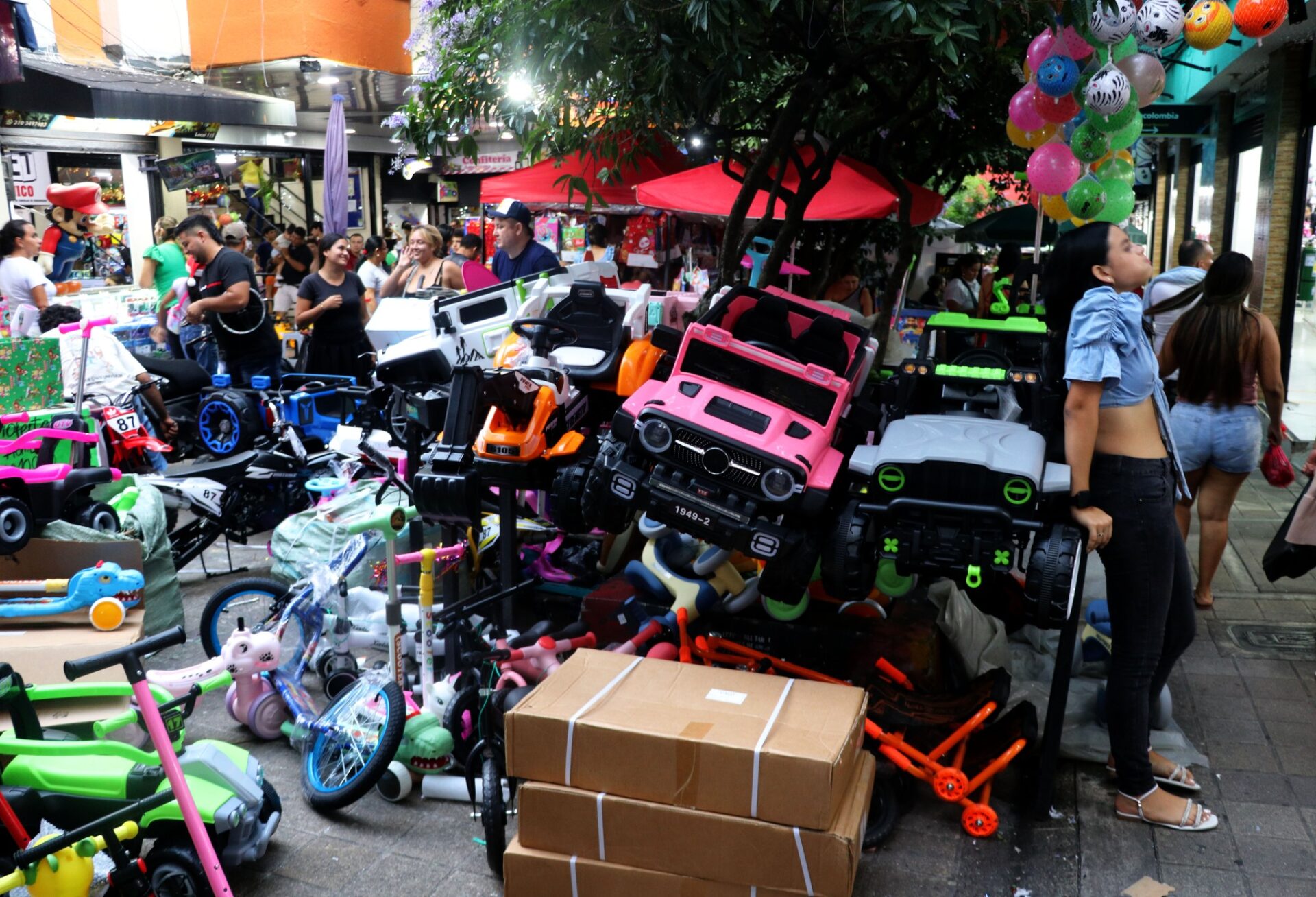 Descontrol en el espacio público del Centro 11