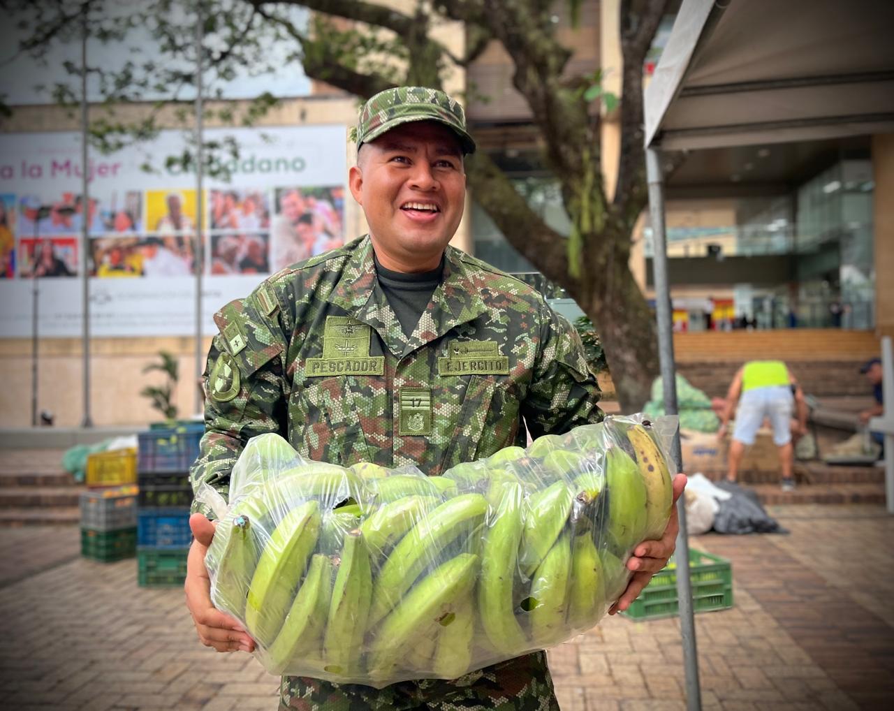 Con el apoyo a productos agrícolas y artesanales, el Ejército impulsa la economía local 2