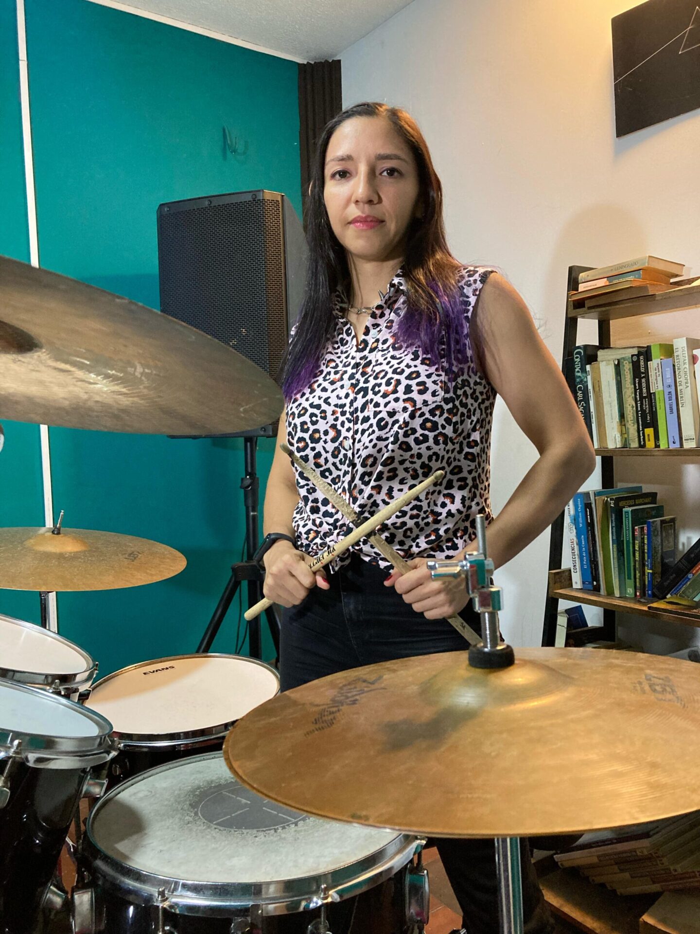 Karen, el punk llanero en manos de mujer 1 Karen, el punk llanero en manos de mujer 1