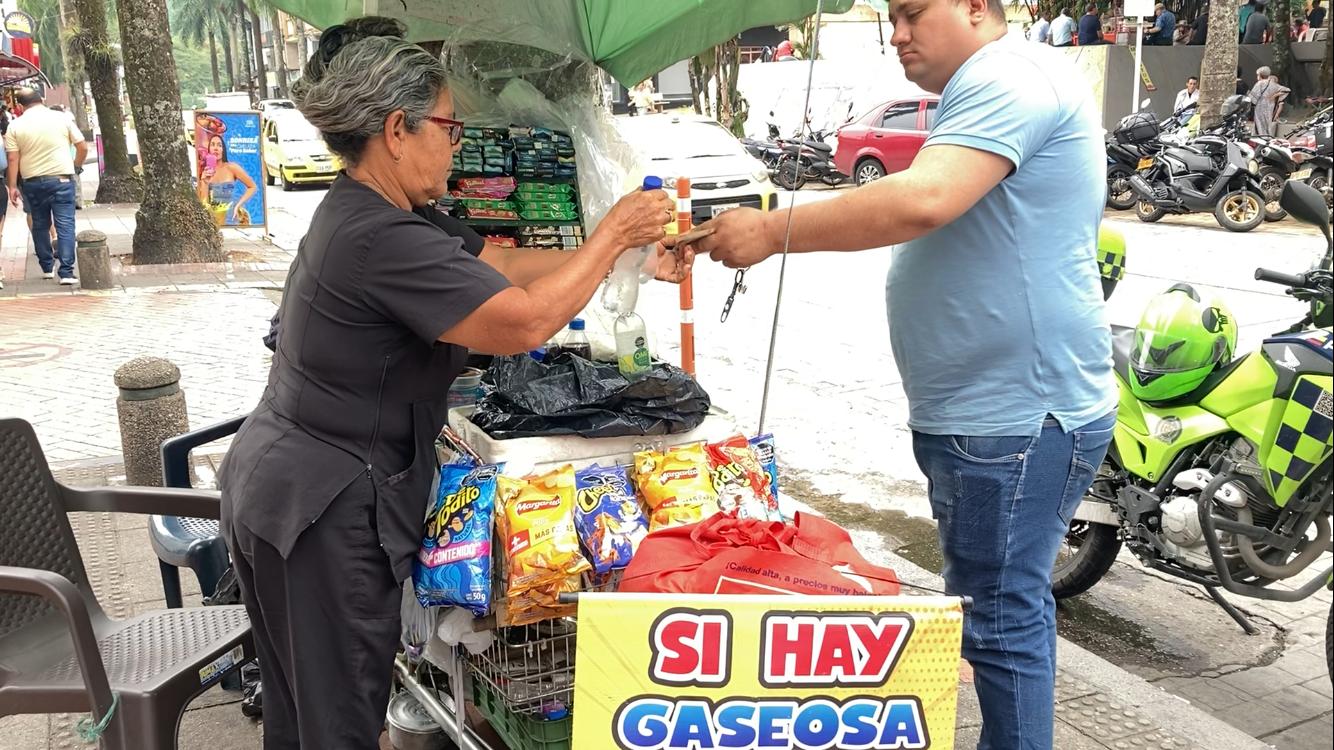 El rostro de la mujer detrás del comercio informal en el Centro 1 El rostro de la mujer detrás del comercio informal en el Centro 1