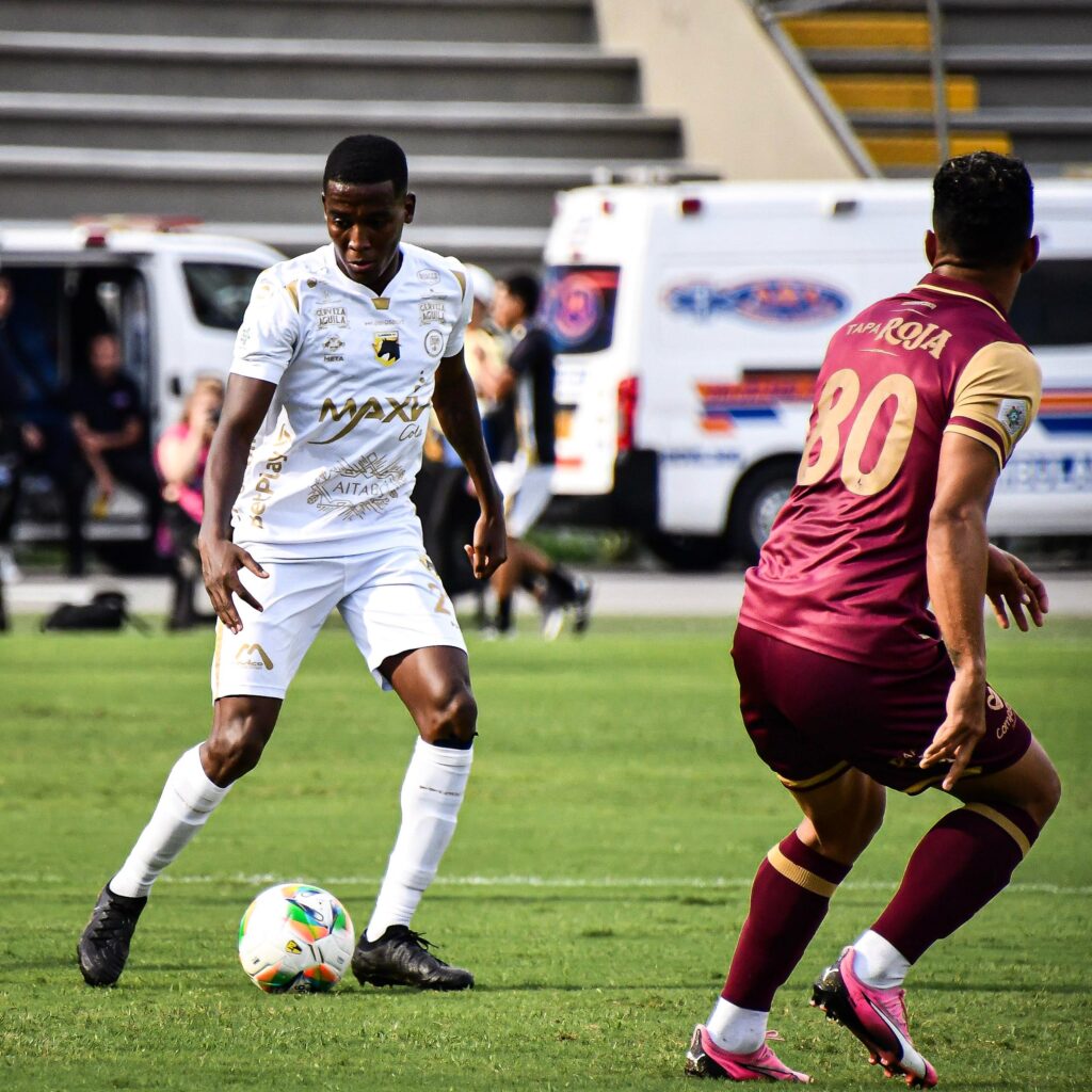 Llaneros no levanta cabeza y volvió a perder, esta vez ante el Tolima 2 Llaneros no levanta cabeza y volvió a perder, esta vez ante el Tolima 2