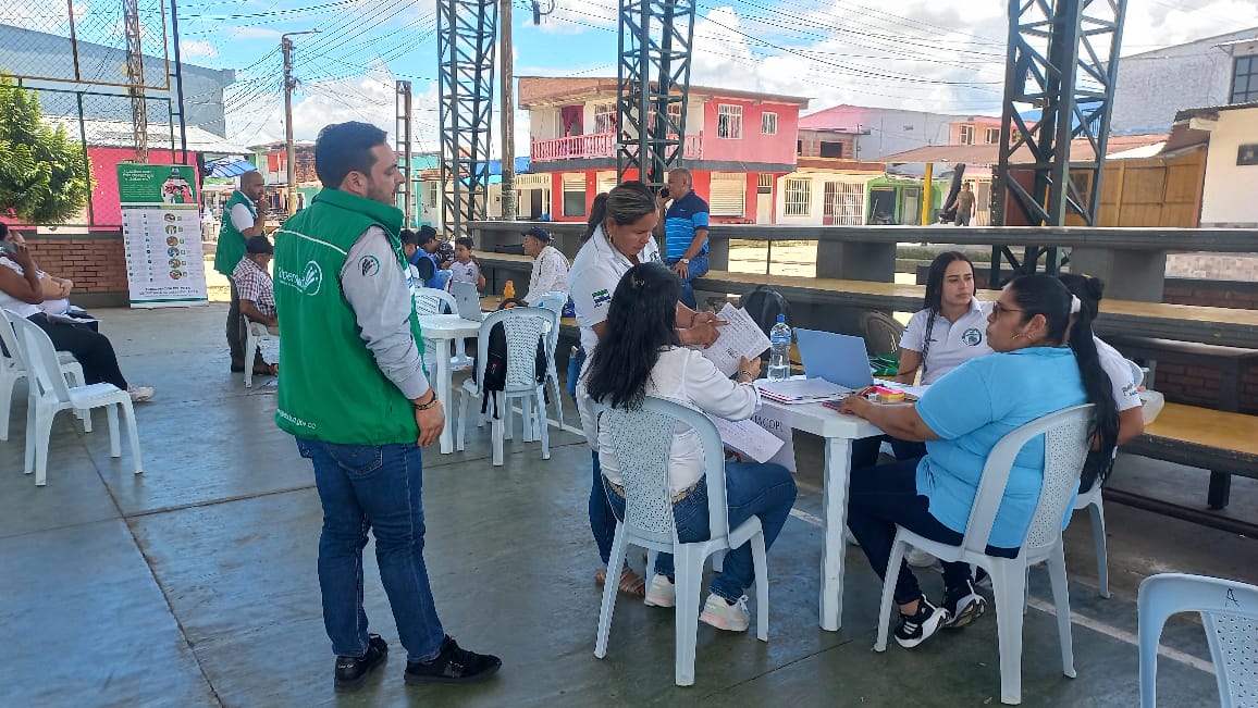 Jornadas de atención para resolver peticiones, quejas y reclamos a usuarios de EPS 1 Jornadas de atención para resolver peticiones, quejas y reclamos a usuarios de EPS 1