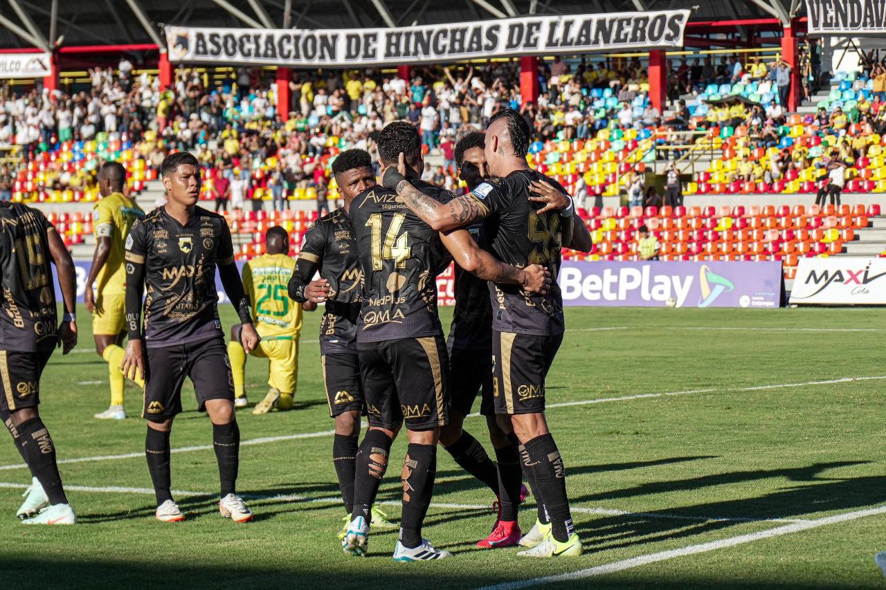 Llaneros venció 2-1 a Bucaramanga y toma aire en la tabla del descenso 1 Llaneros venció 2-1 a Bucaramanga y toma aire en la tabla del descenso 1