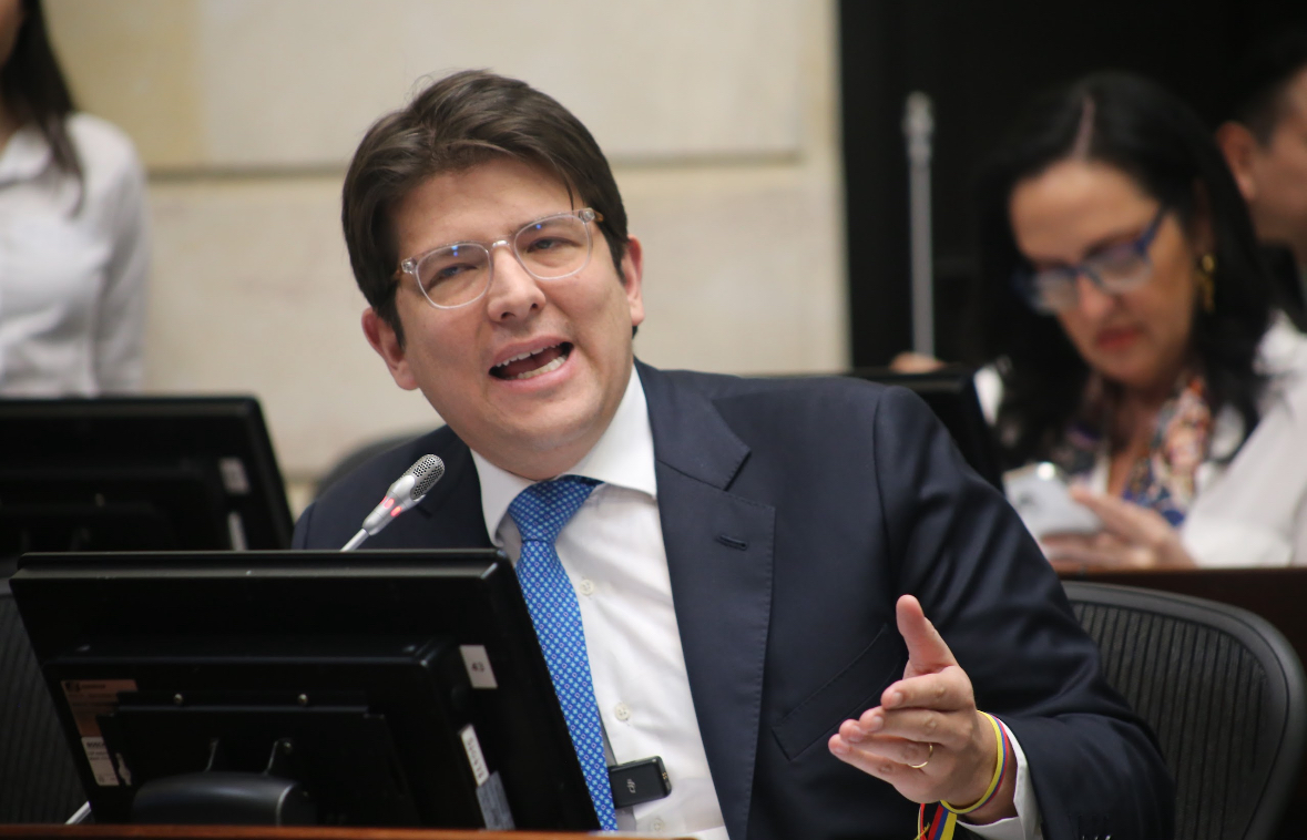 Atentado a Miguel Uribe en Bogotá: lo que se sabe hasta ahora 1 Atentado a Miguel Uribe en Bogotá: lo que se sabe hasta ahora 1