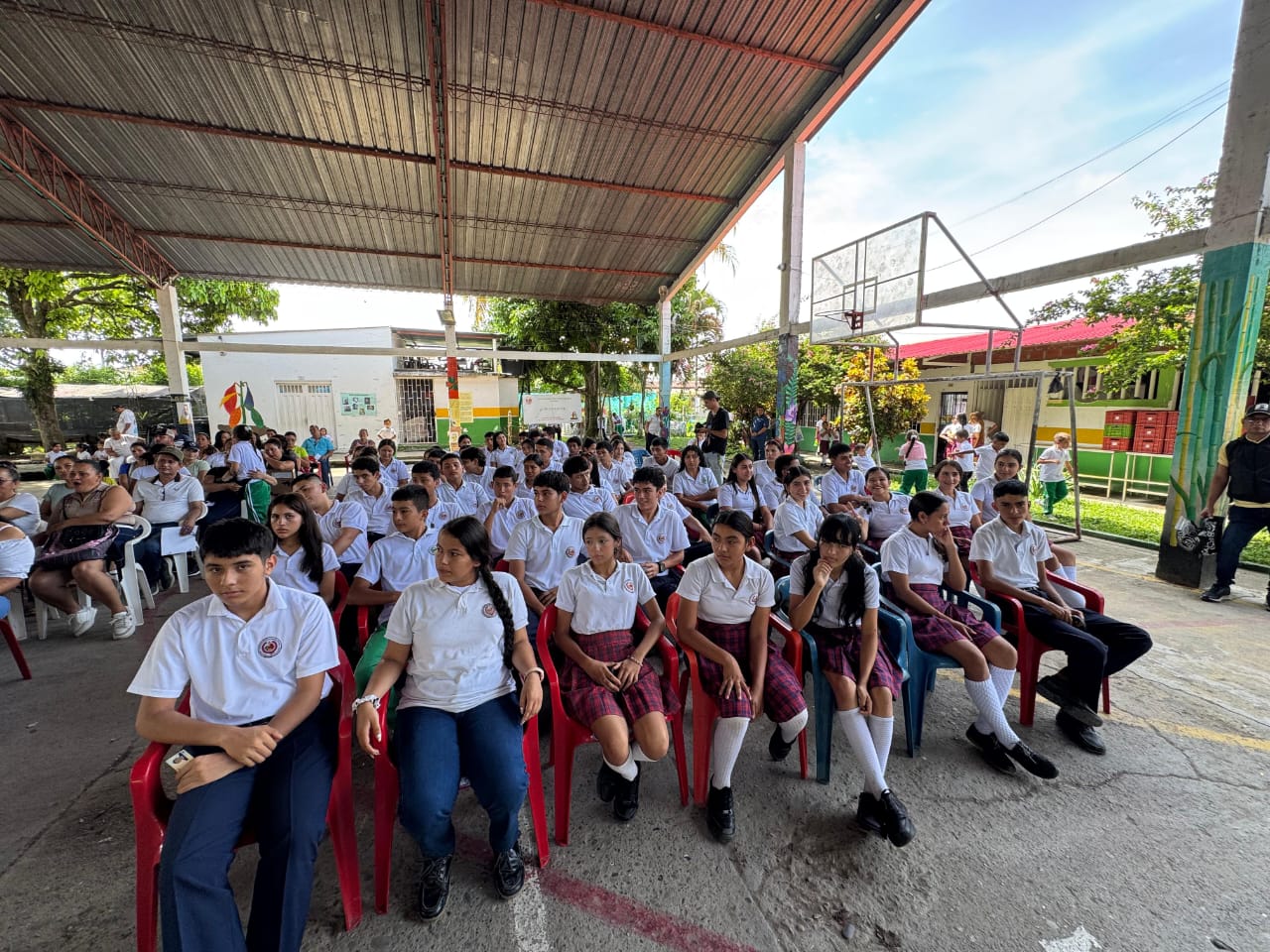 Por sismo, suspenden clases en Villavicencio y anuncian medidas preventivas para este lunes en el Meta 1 Por sismo, suspenden clases en Villavicencio y anuncian medidas preventivas para este lunes en el Meta 1