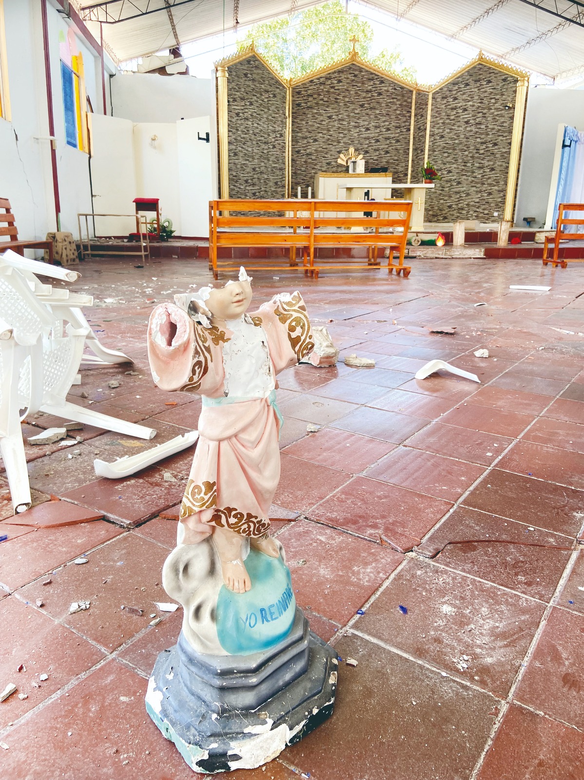 Entre ruinas y oración, Paratebueno se levanta tras el terremoto del 8 de junio 4 Entre ruinas y oración, Paratebueno se levanta tras el terremoto del 8 de junio 4