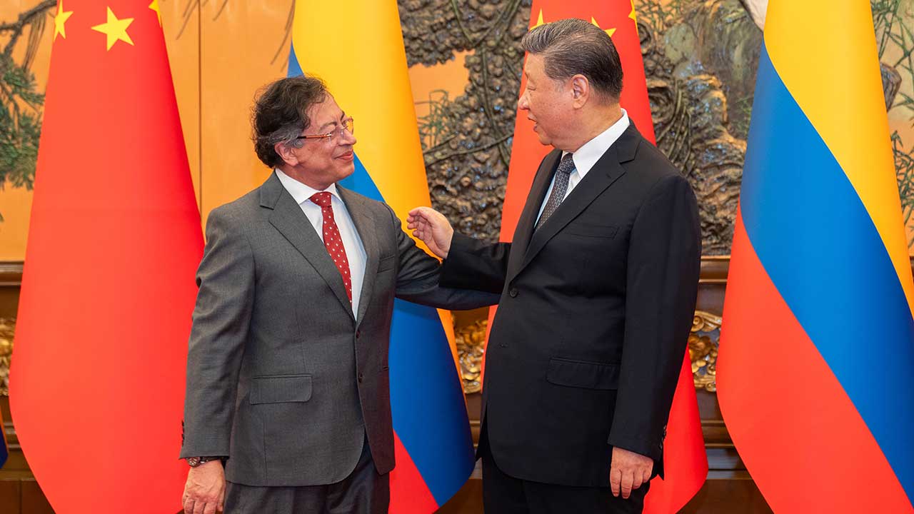 La seda, a escondidas | Opinión 1 La seda, a escondidas | Opinión 1