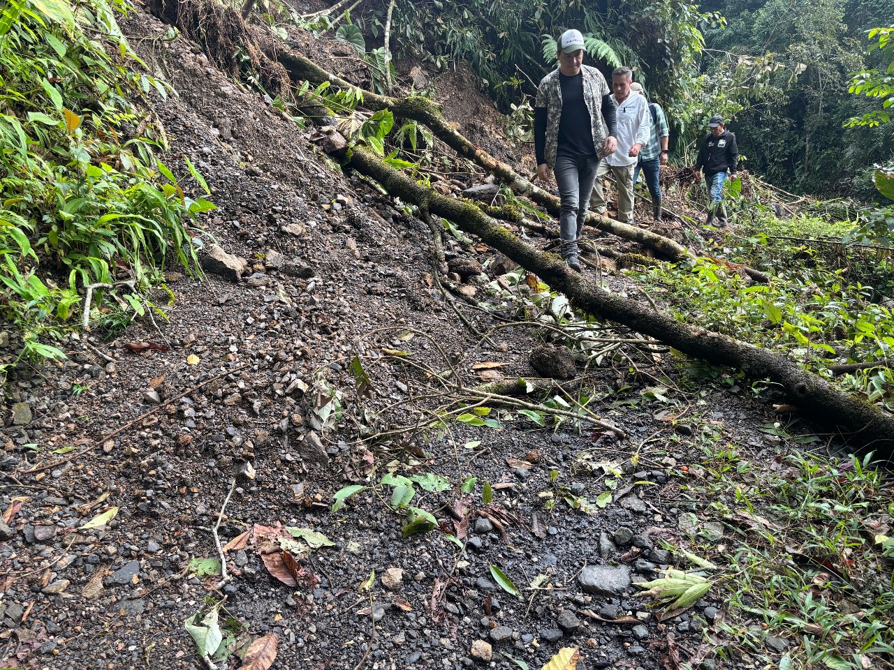 Se restringió temporalmente el acceso a las cascadas de la vereda La Cumbre 7