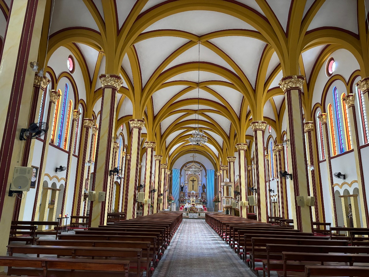 Catedral de Villavicencio estrena restauración: color de origen y sistema solar 12
