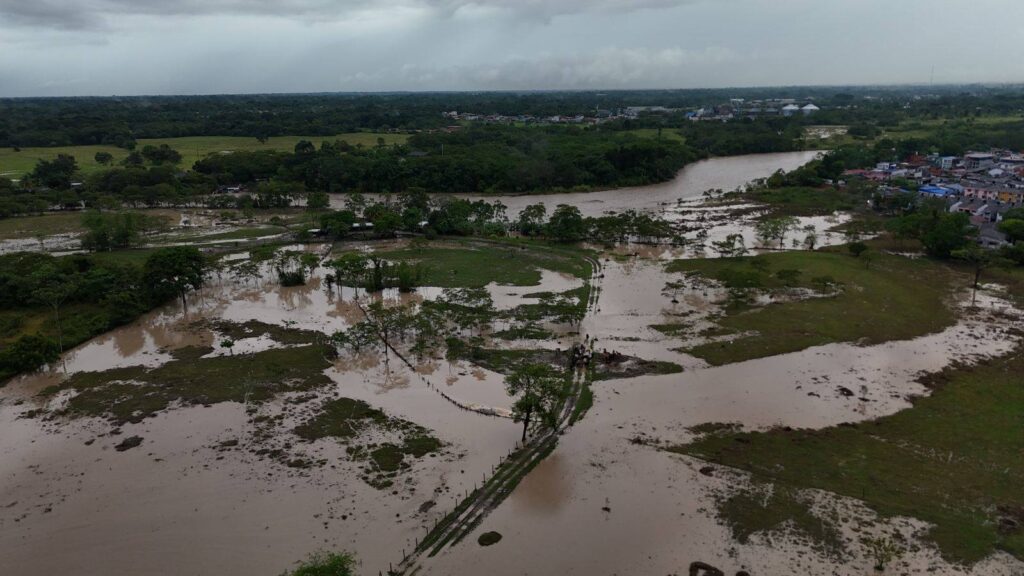 Emergencia invernal en Villavicencio deja un fallecido y 5.000 afectados por desbordamientos 4 Emergencia invernal en Villavicencio deja un fallecido y 5.000 afectados por desbordamientos 4