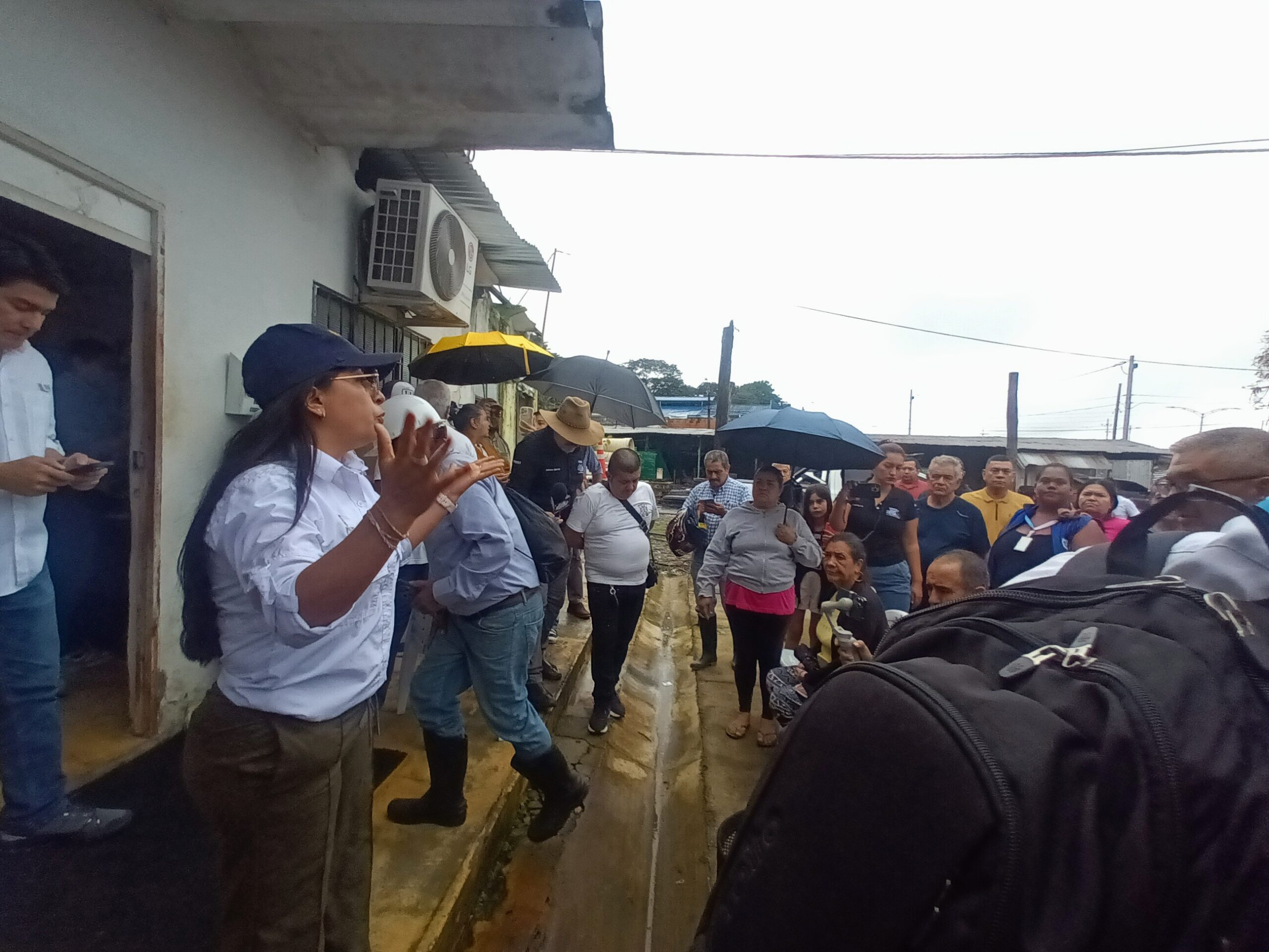 Funcionarios del DNP, socializando a la comunidad su visita
