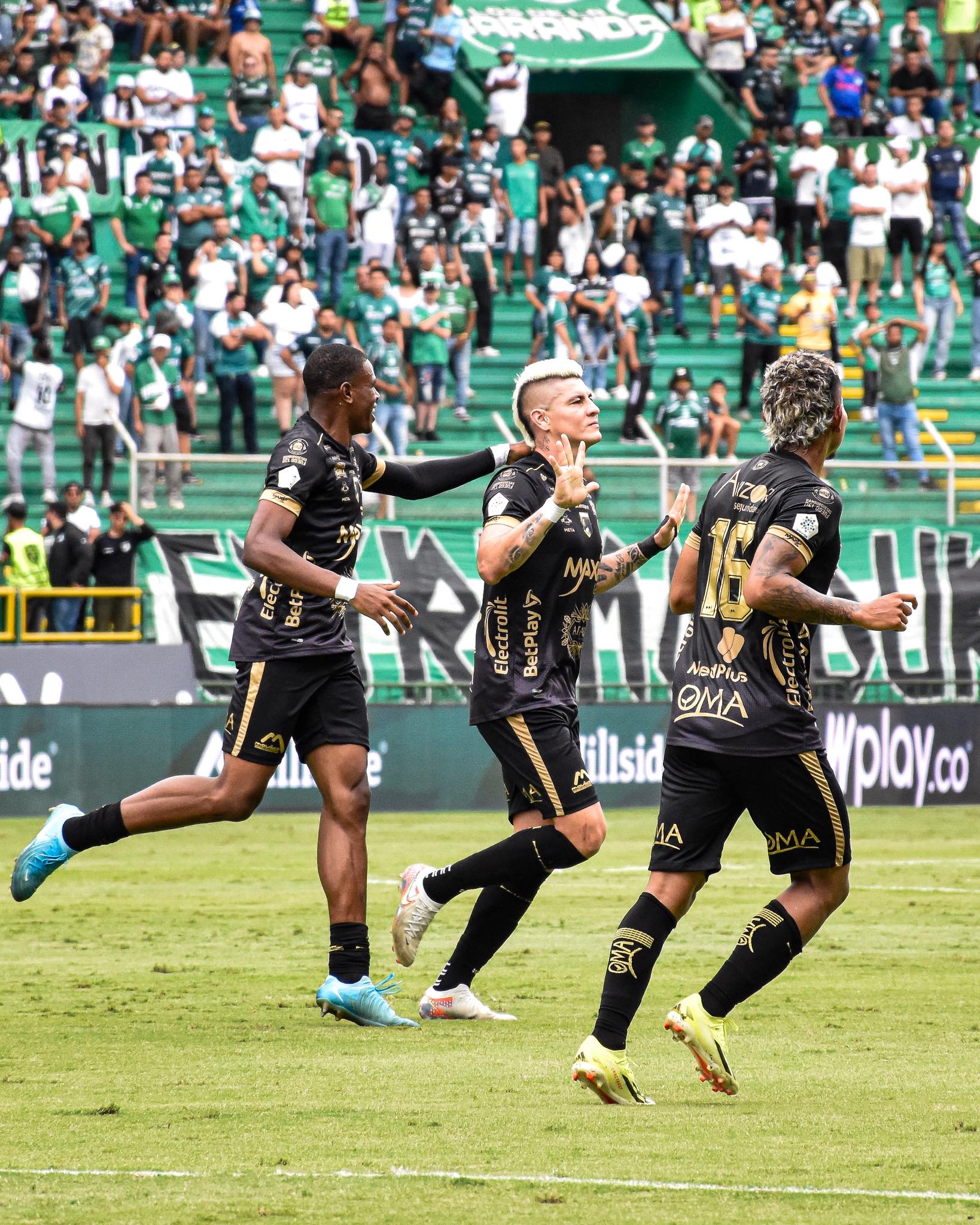 Llaneros F.C. venció al Deportivo Cali y se trepó a lo más alto de la tabla 1 Llaneros F.C. venció al Deportivo Cali y se trepó a lo más alto de la tabla 1
