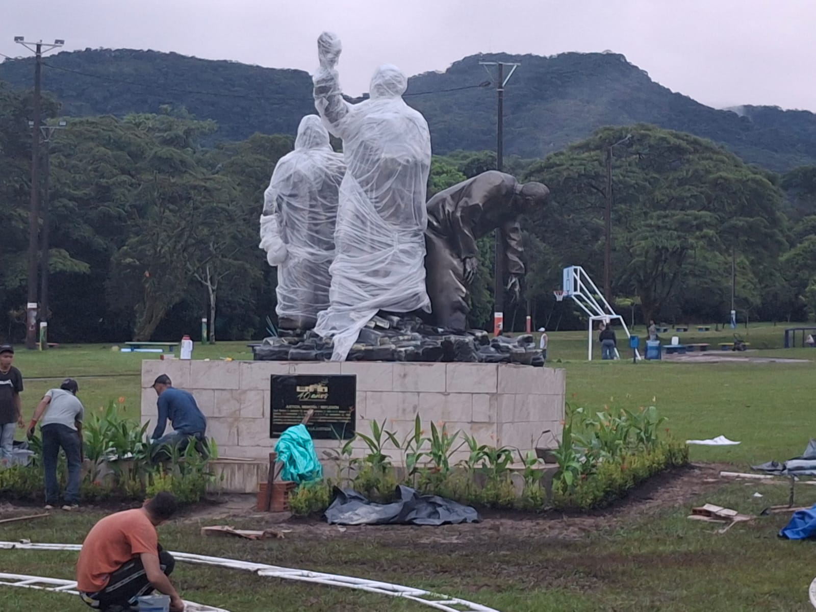 Villavicencio se prepara para honrar a los magistrados caídos en el Palacio de Justicia 21