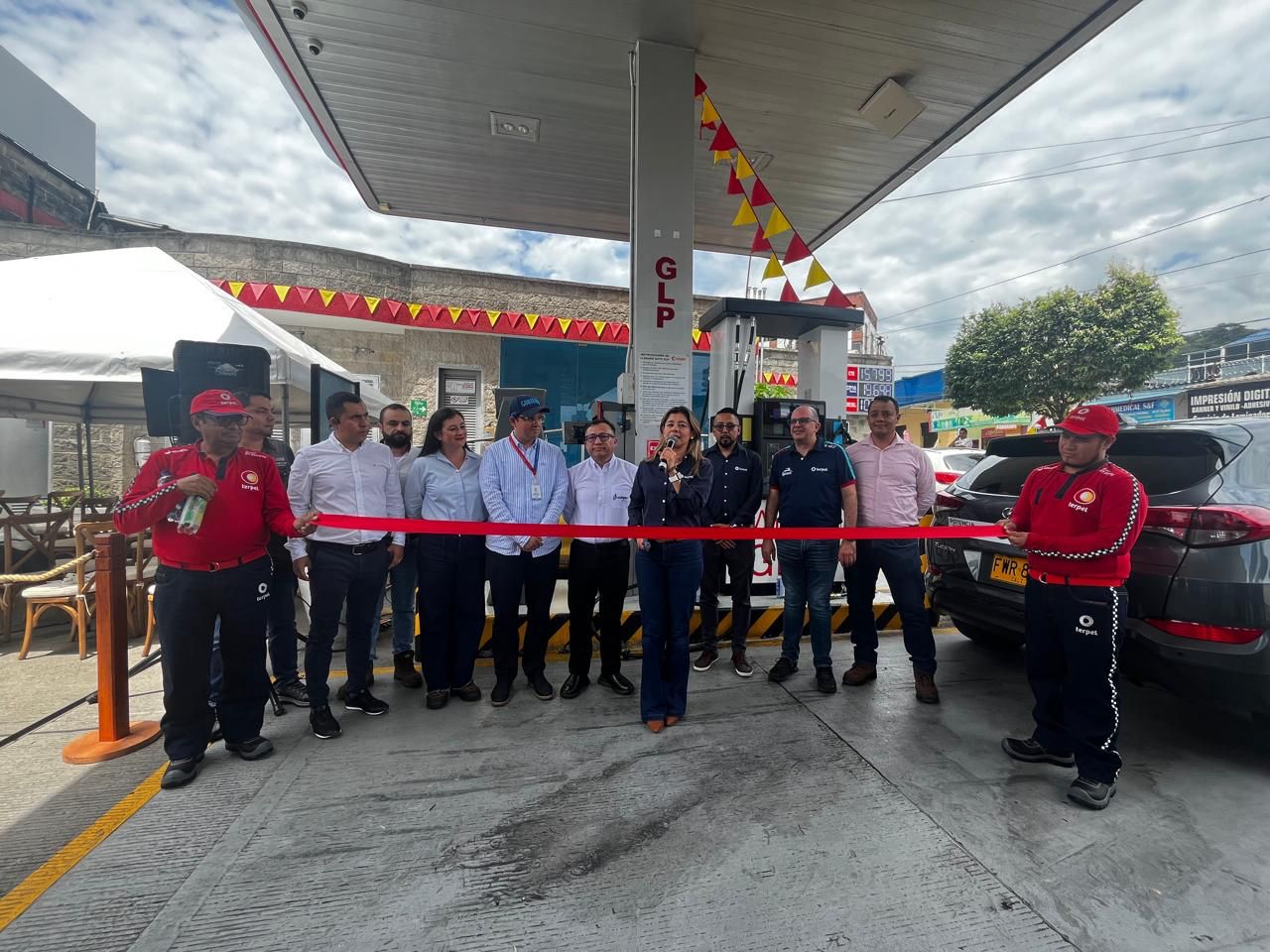 Villavicencio estrena estaciones de AutoGLP en el Barzal y La Paz 1 Villavicencio estrena estaciones de AutoGLP en el Barzal y La Paz 1