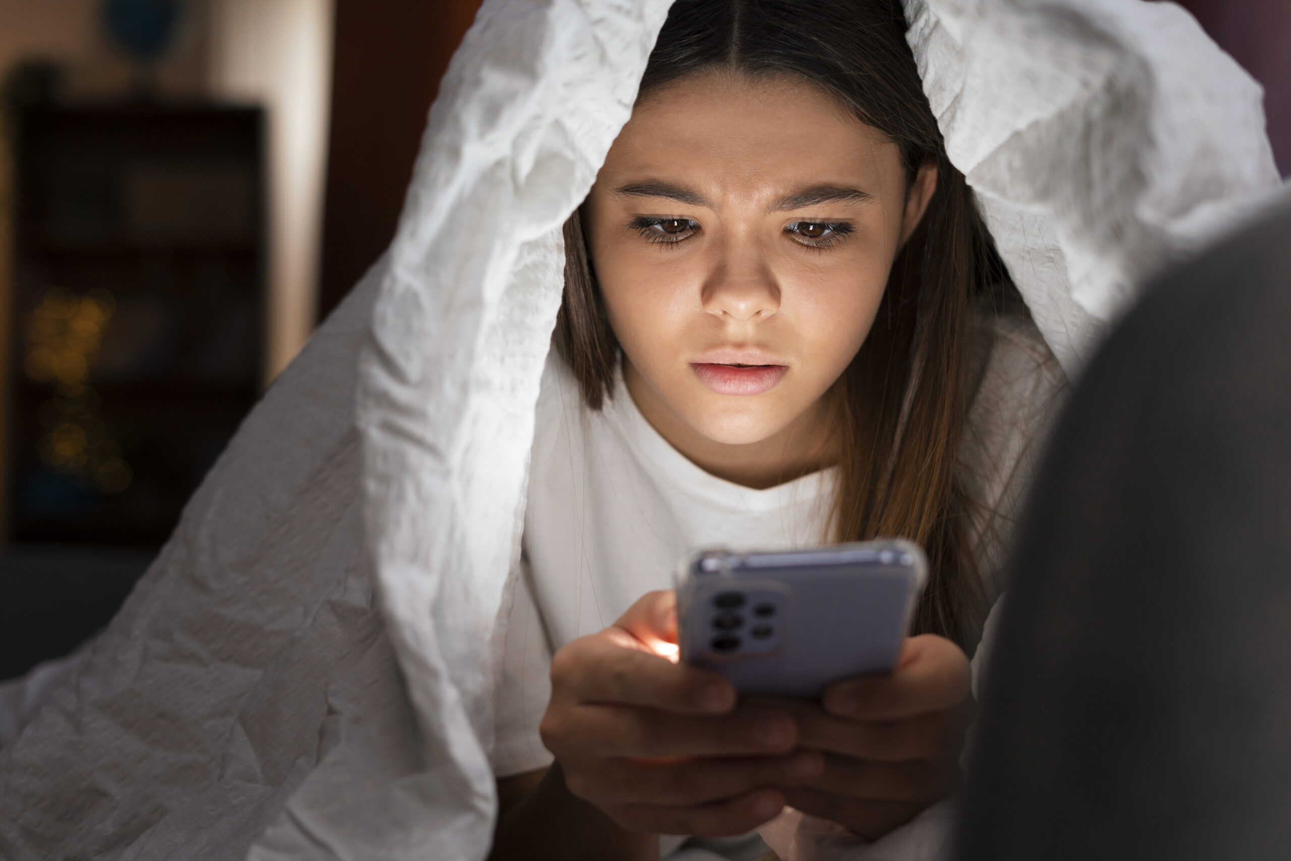 En Colombia, 6 de cada 10 mujeres entre 18 y 40 años han sido víctimas de acoso digital 23