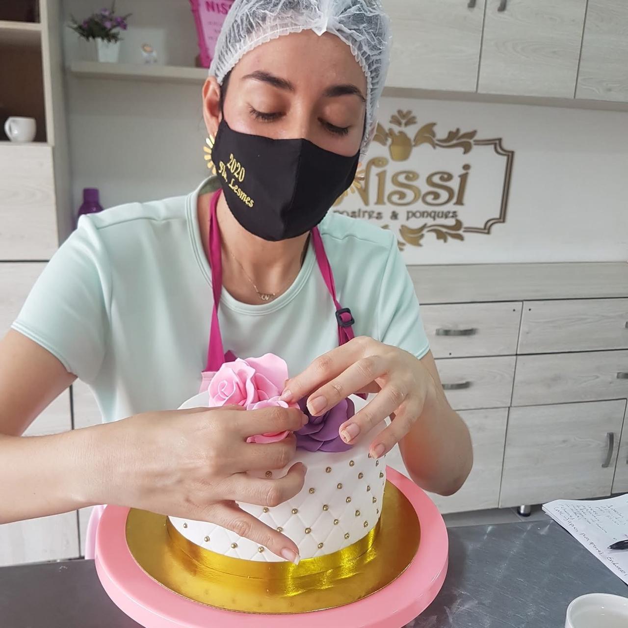 Entre masas y glaseados, una llanera prepara sus sueños 3