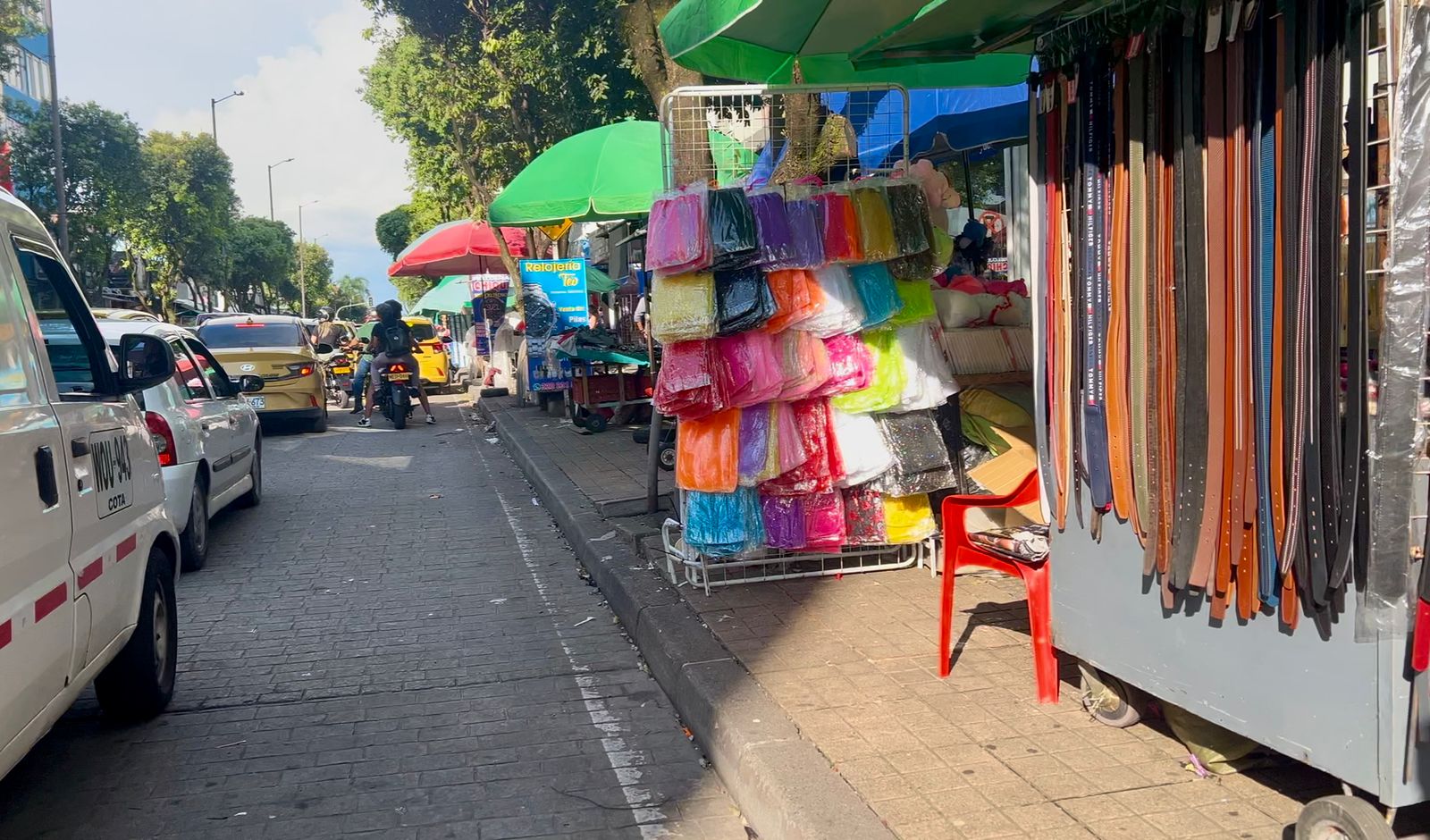 Invasión del espacio público: un eterno dilema en el centro de Villavicencio 6 Invasión del espacio público: un eterno dilema en el centro de Villavicencio 6