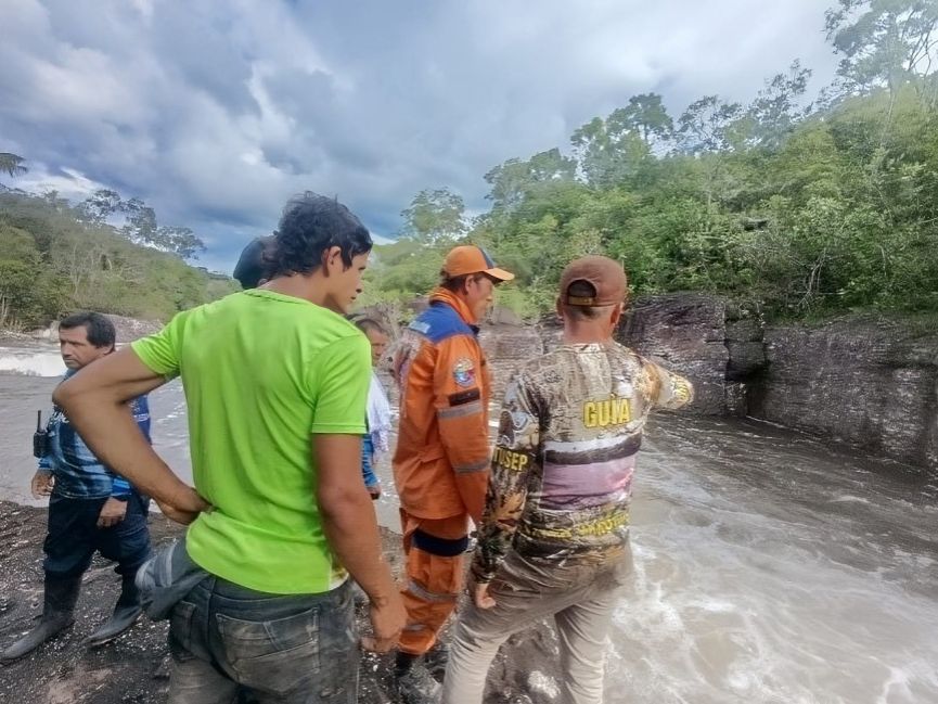 Continúa búsqueda de joven desaparecida en Caño Canoas, La Macarena 2 Continúa búsqueda de joven desaparecida en Caño Canoas, La Macarena 2