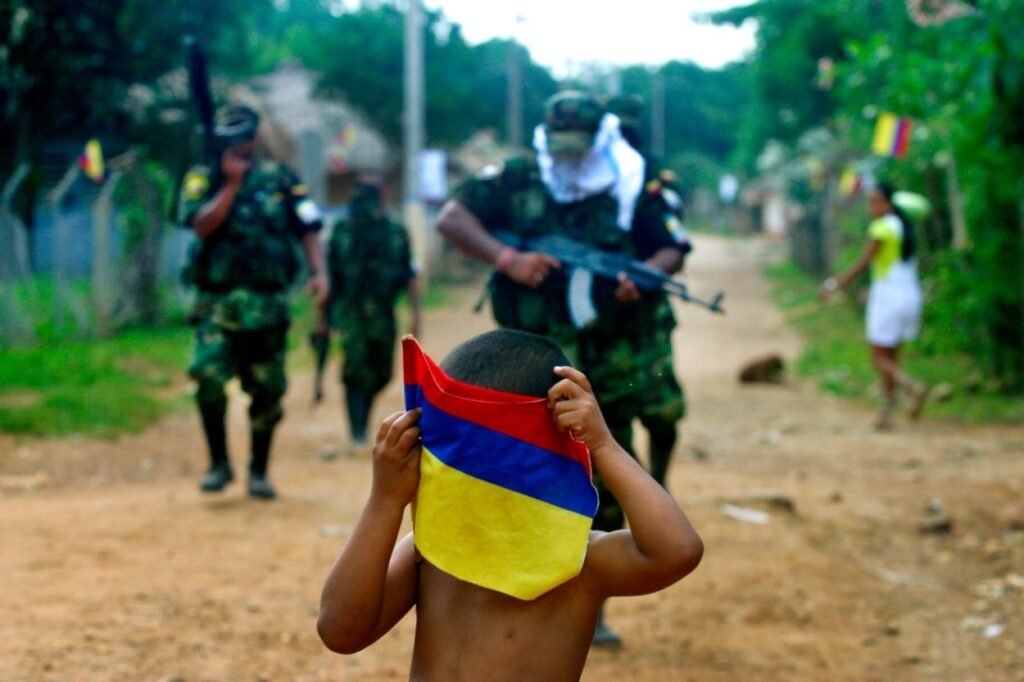 Reclutamiento forzado de menores sigue siendo una grave amenaza, advierte la Defensoría