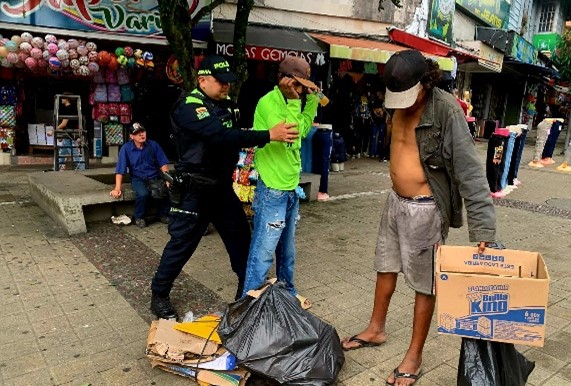 Invasión del espacio público: un eterno dilema en el centro de Villavicencio 5 Invasión del espacio público: un eterno dilema en el centro de Villavicencio 5