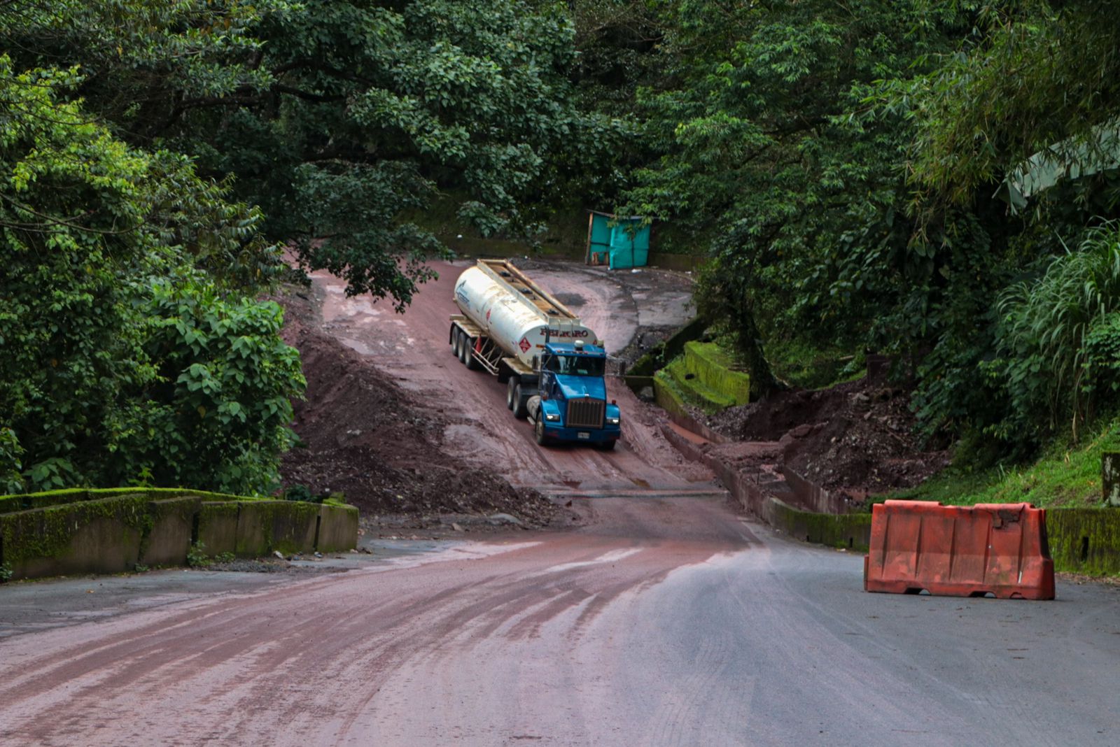 Coviandina anuncia cierre total de la vía antigua durante 72 horas 3
