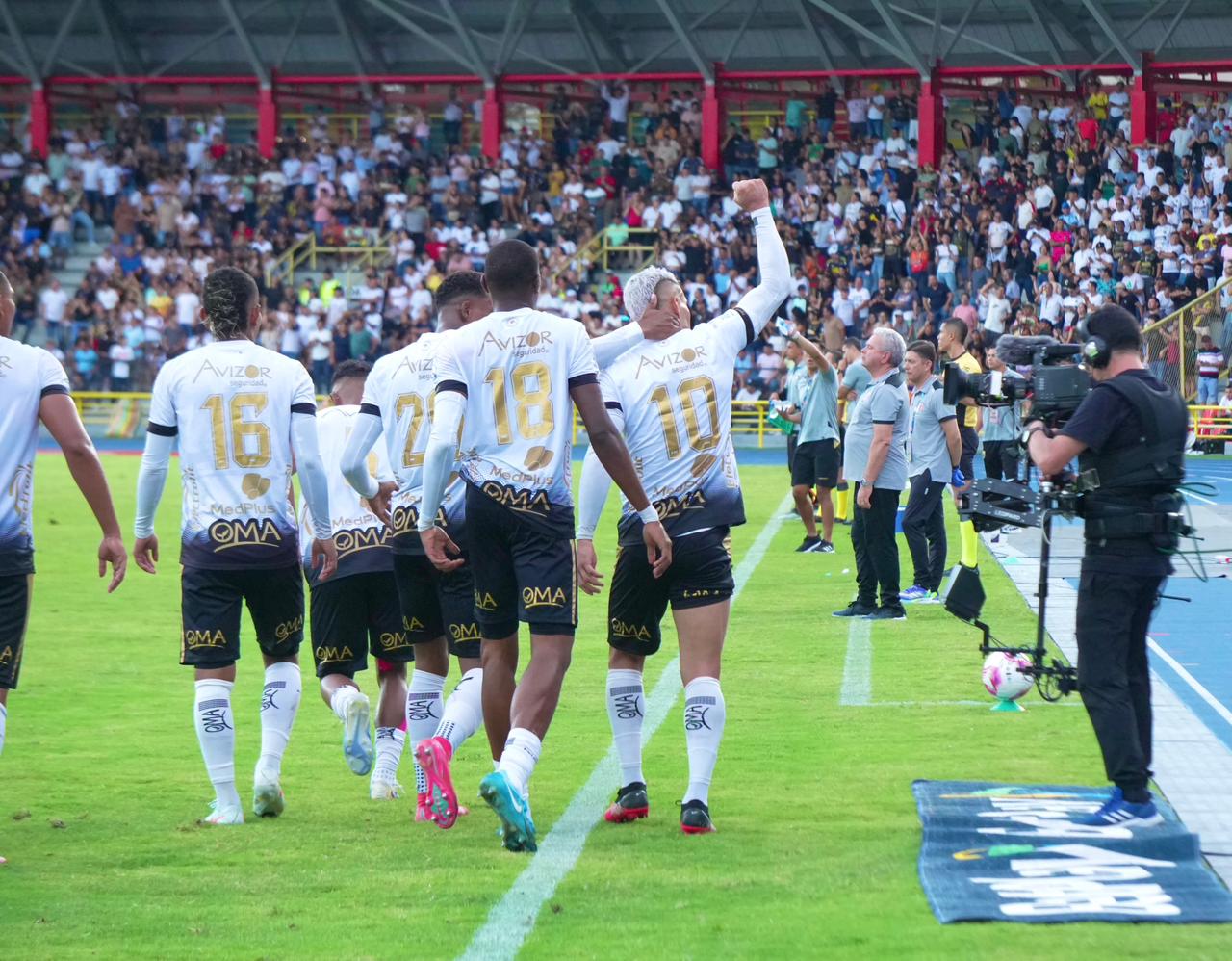 Sin Dayro, sin gol: Llaneros ganó y sueña con las finales 5 Sin Dayro, sin gol: Llaneros ganó y sueña con las finales 5