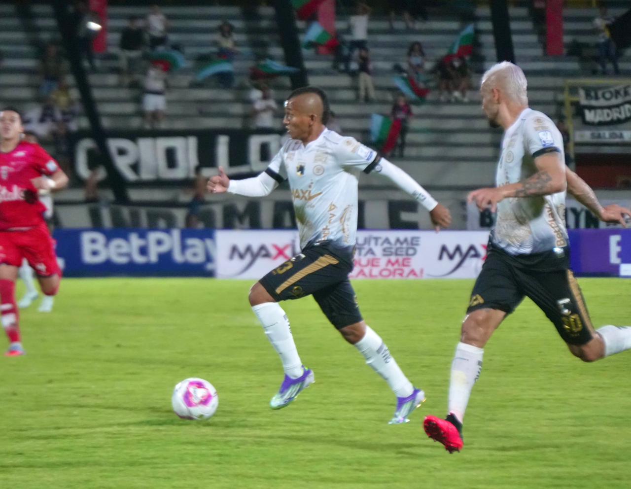 El arquero Santander le negó el triunfo a Llaneros en el Bello Horizonte | Crónica 3